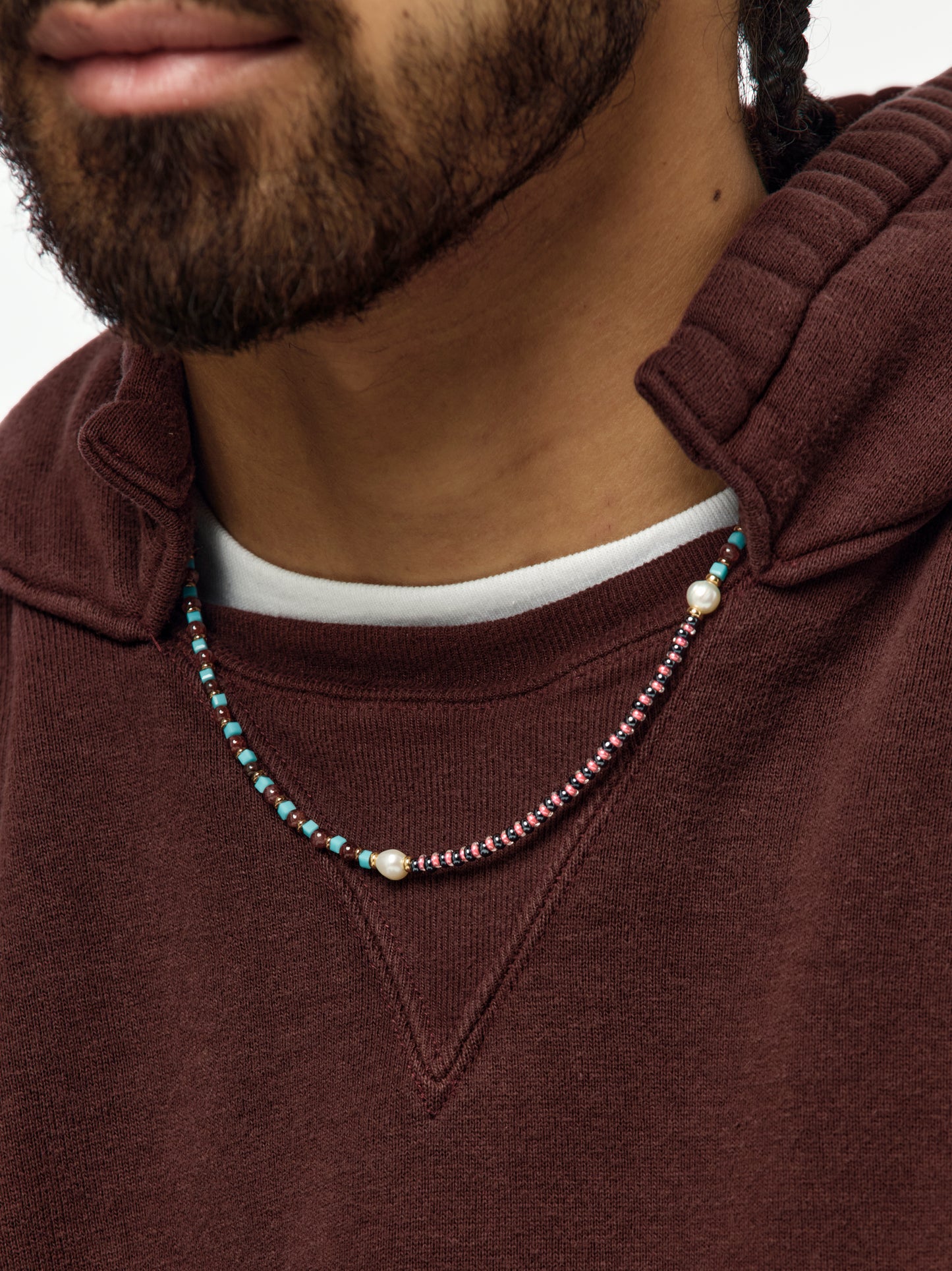 SCOUT NECKLACE (MAROON)