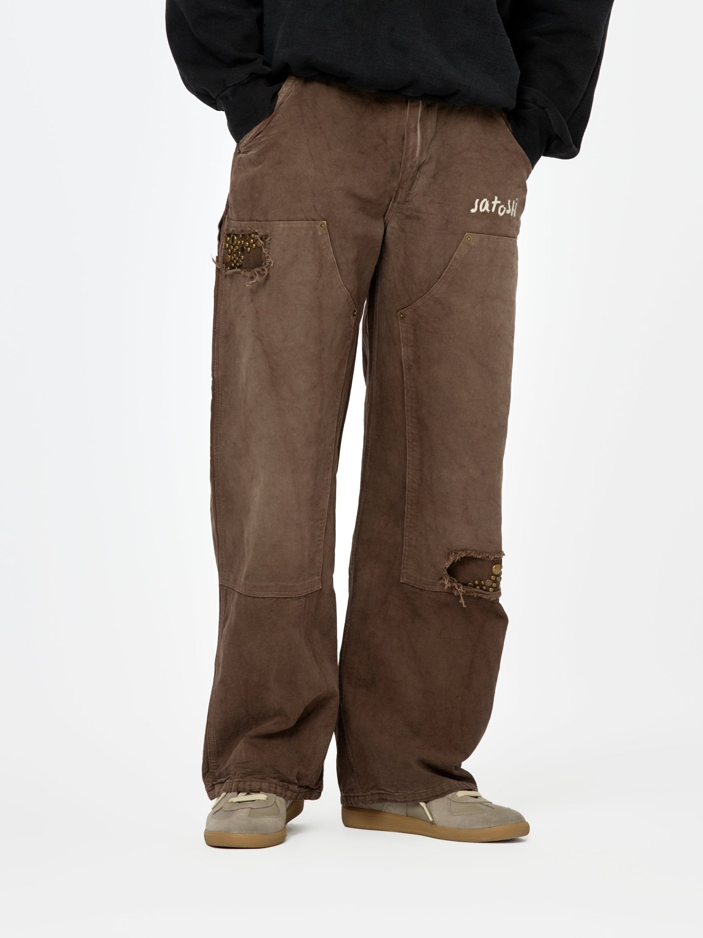 FRAYED CARPENTER PANT
(Brown)