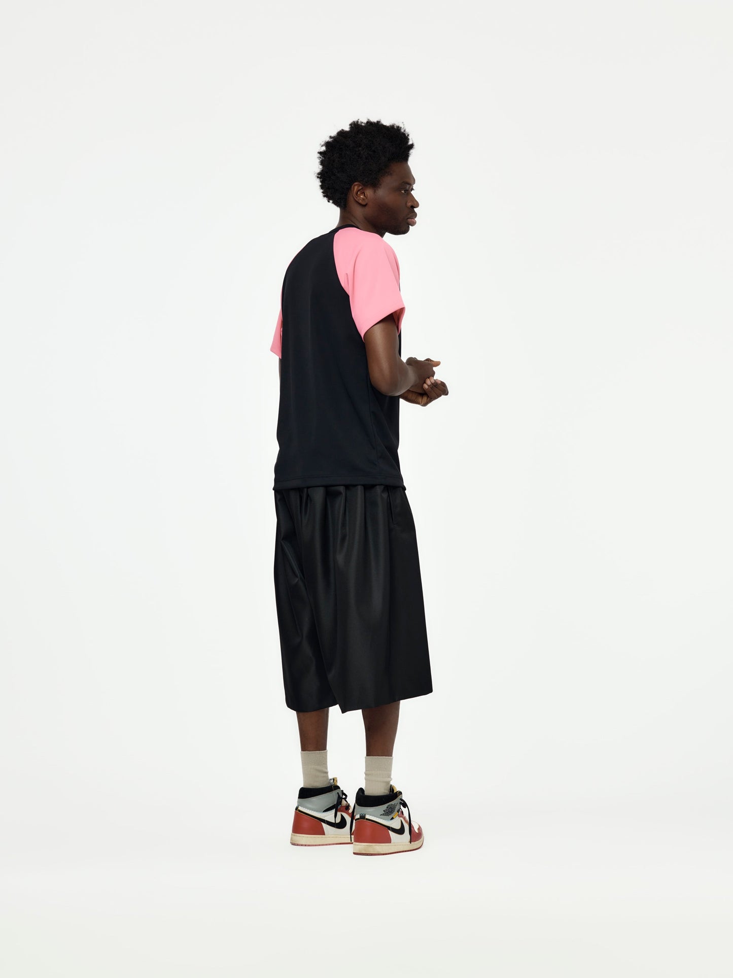 Homme Plus T-Shirt (Black / Pink)