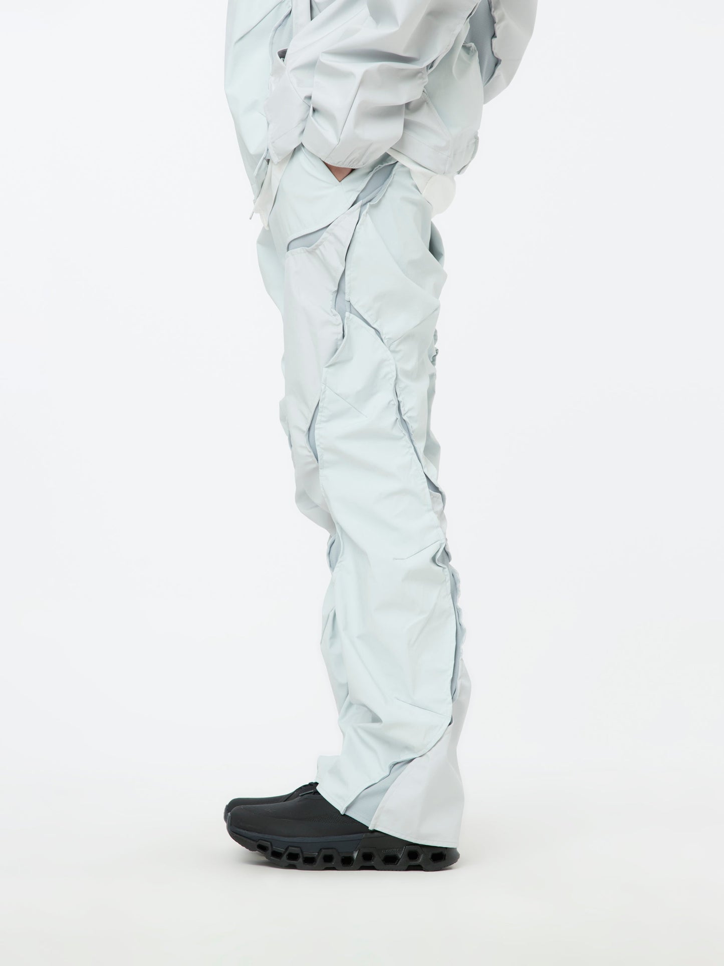 6.0 Technical Pants Left (Ice)