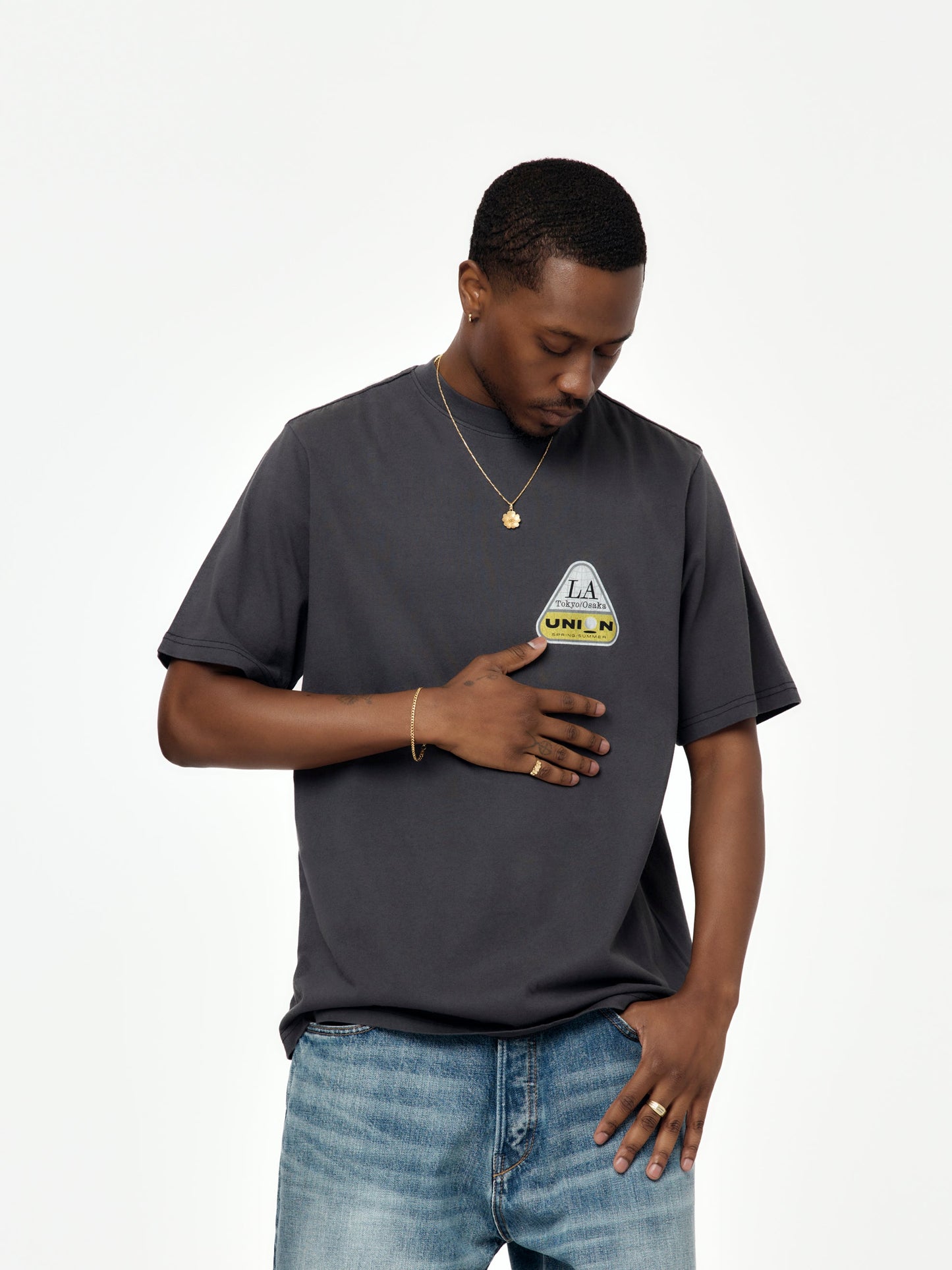 Location Tee (Vintage Black)