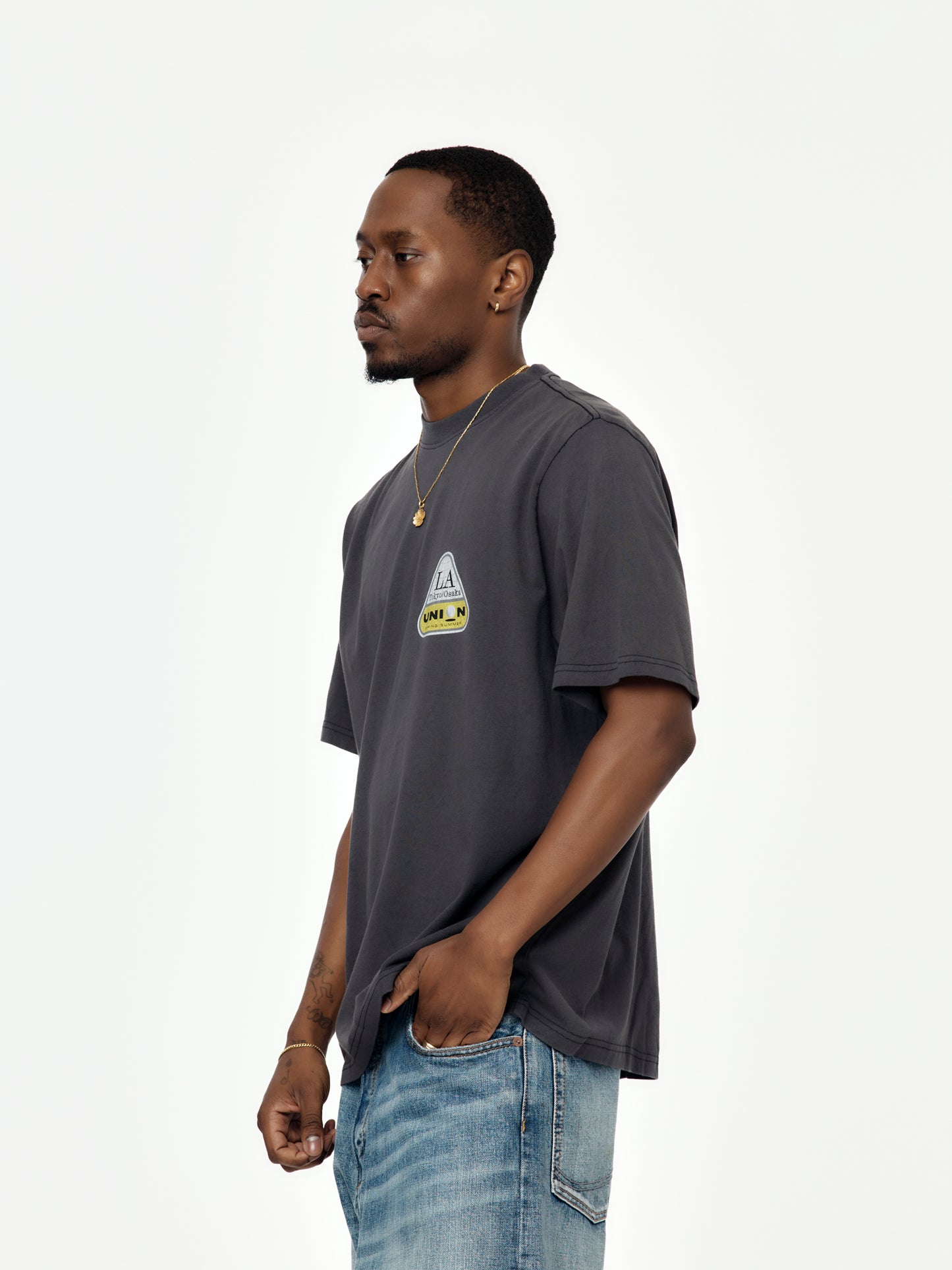 Location Tee (Vintage Black)