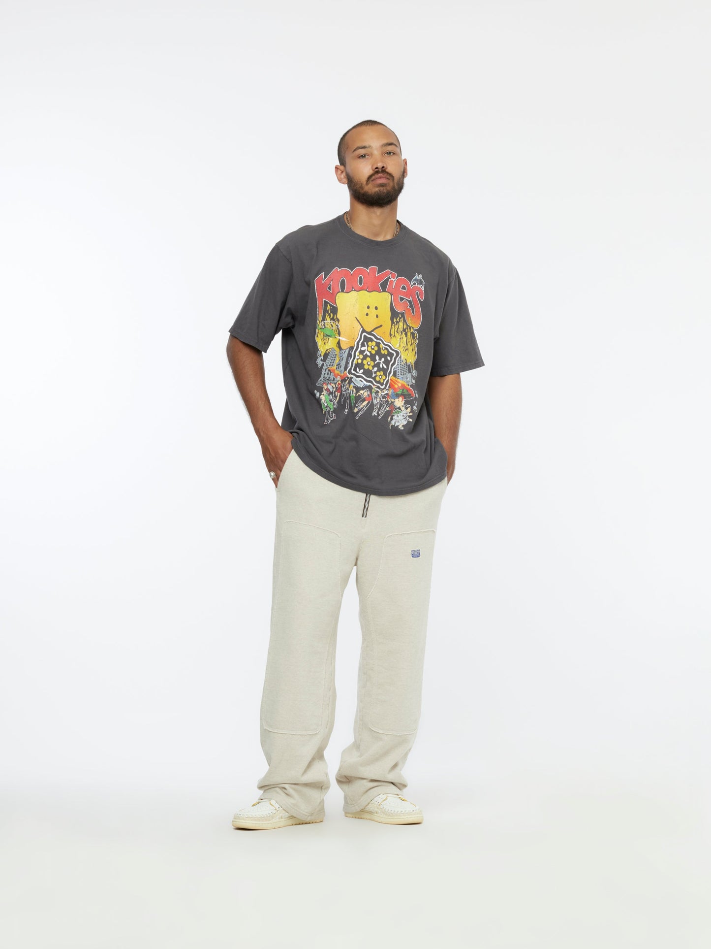 Zipper Knit W-Knee Sweatpants (Ecru)