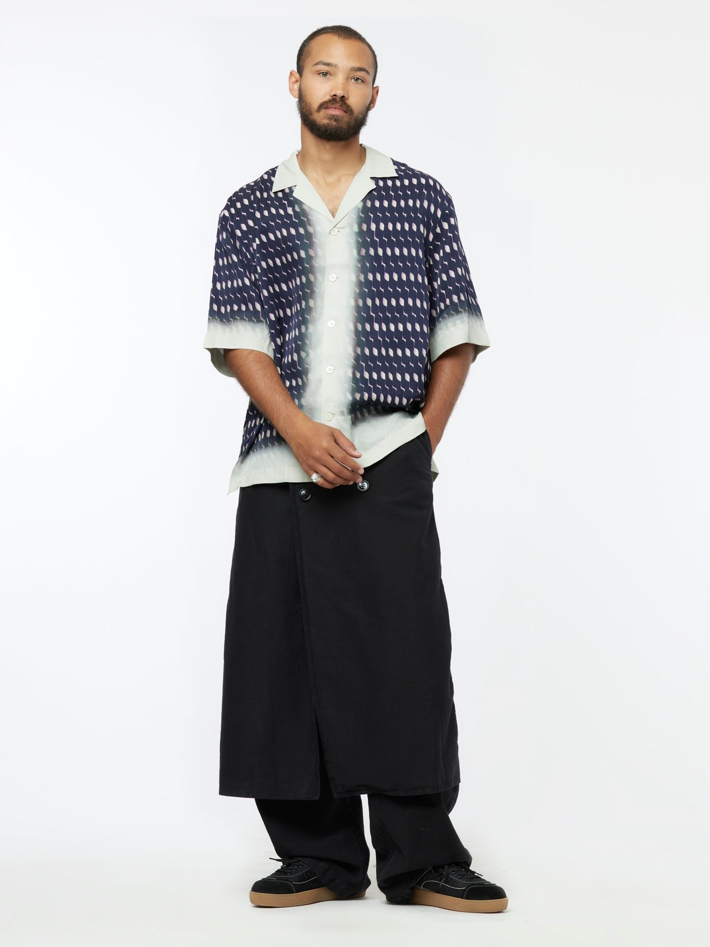 Cassi Printed Shirt (Navy Blue/White)