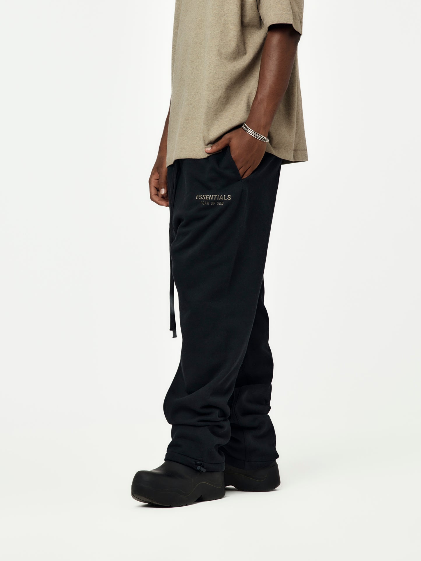 Relaxed Fleece Sweatpant (Jet Black)