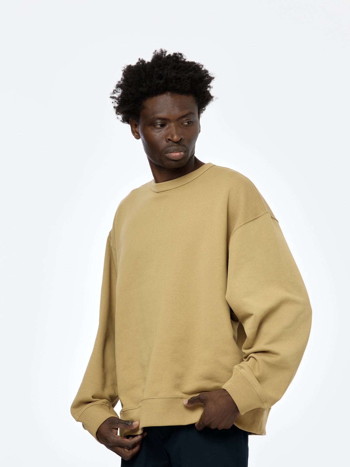 Hax Sweater (Beige)