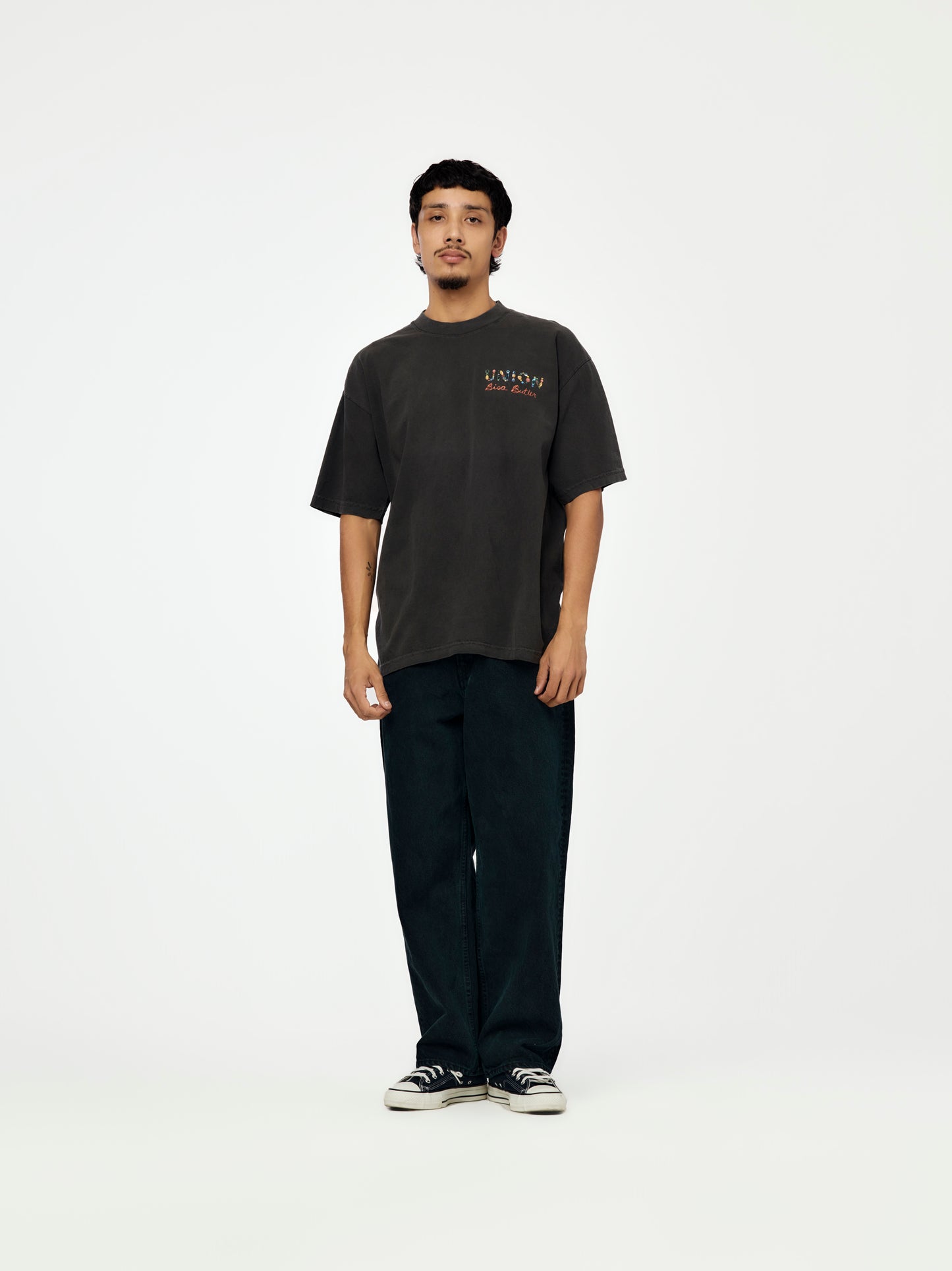 UN BISA PORTRAIT TEE (VINTAGE BLACK)