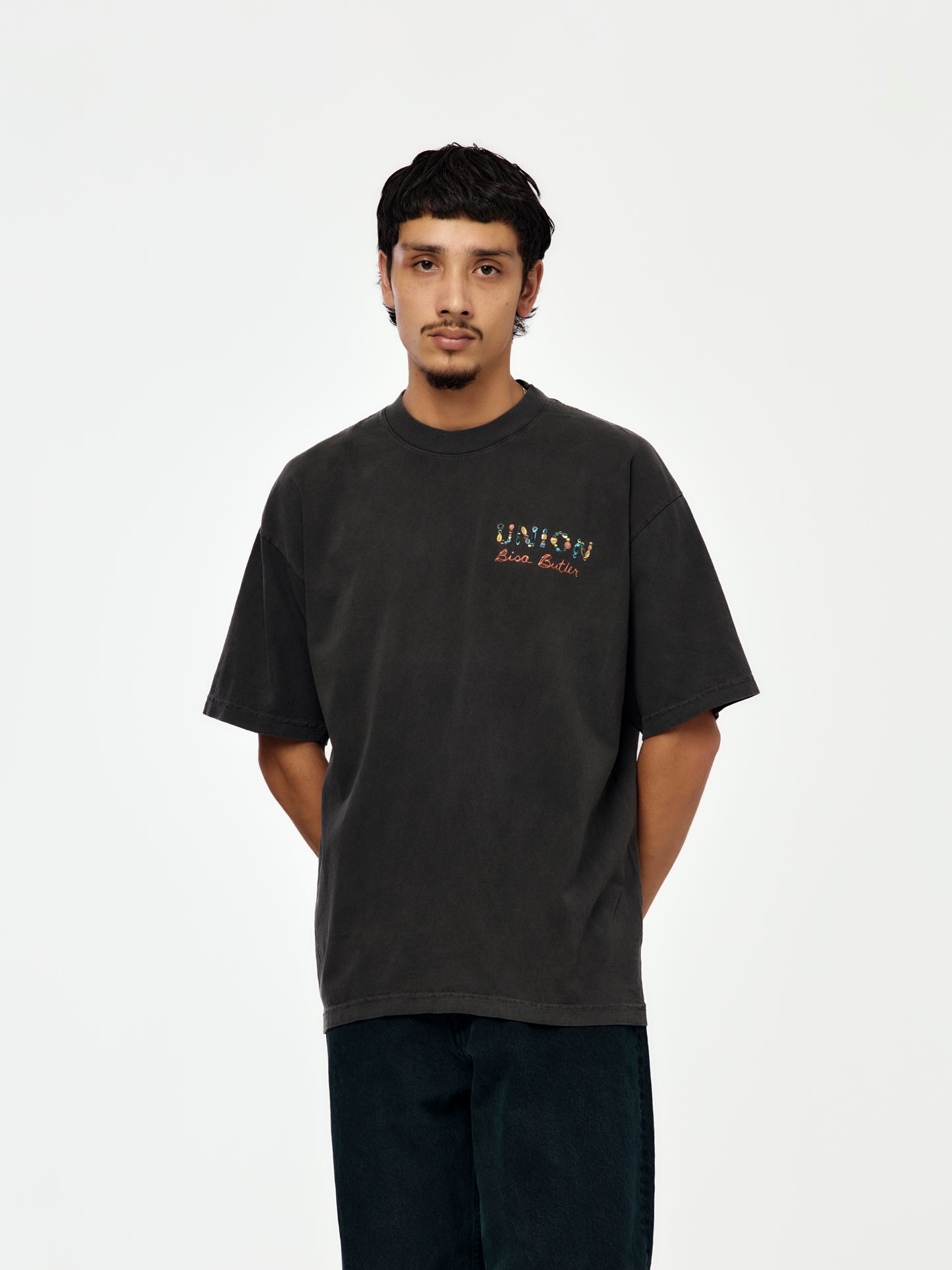 UN BISA PORTRAIT TEE (VINTAGE BLACK)