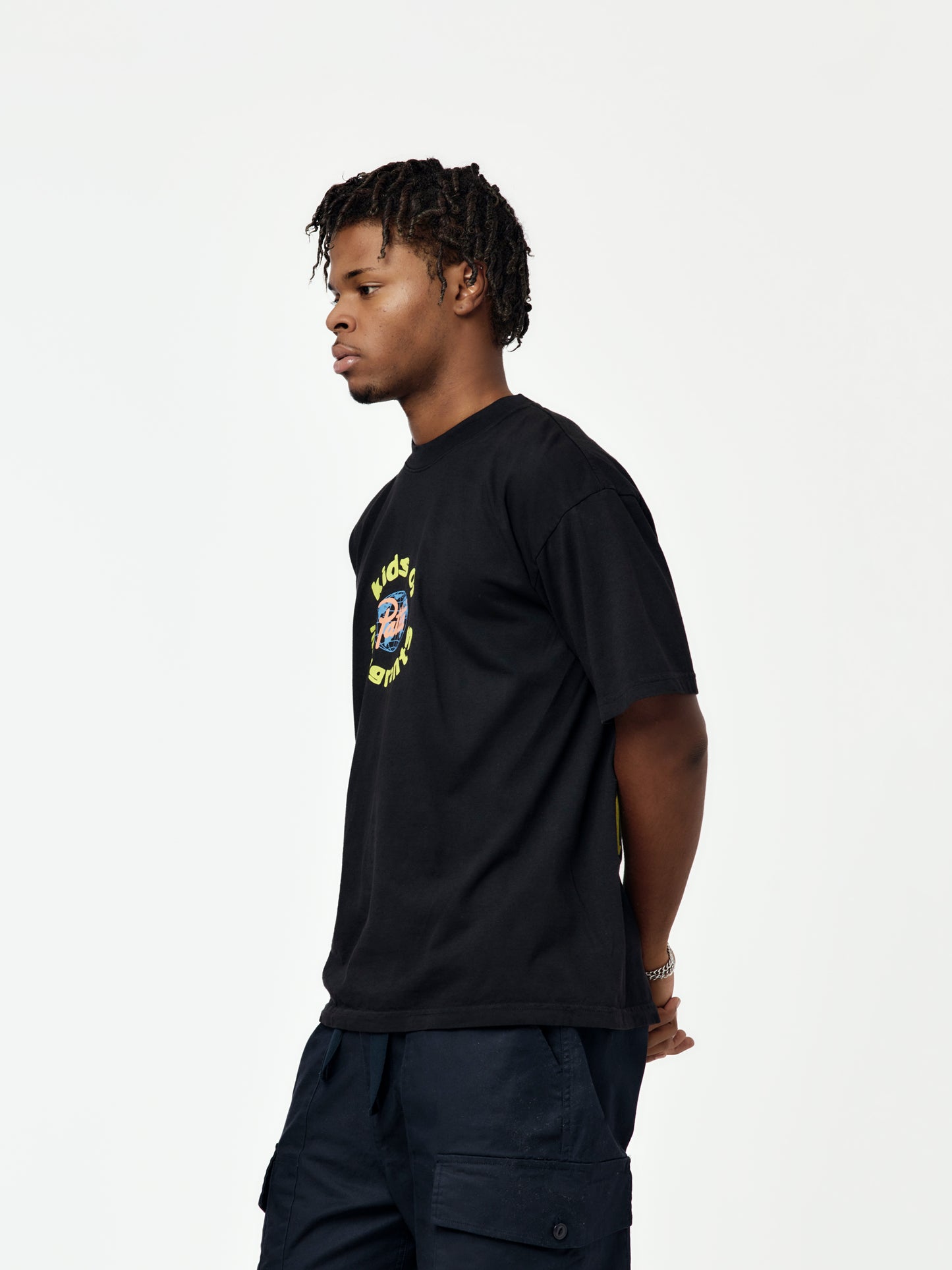 KOI EACH ONE TEE