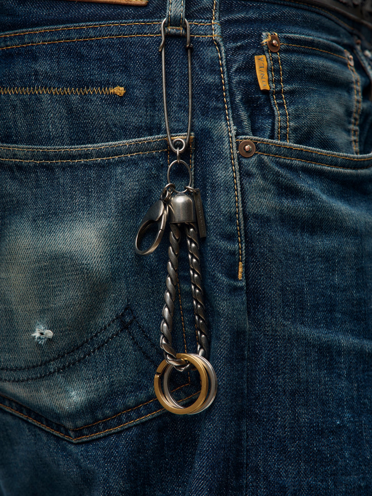 DVN KEYRING