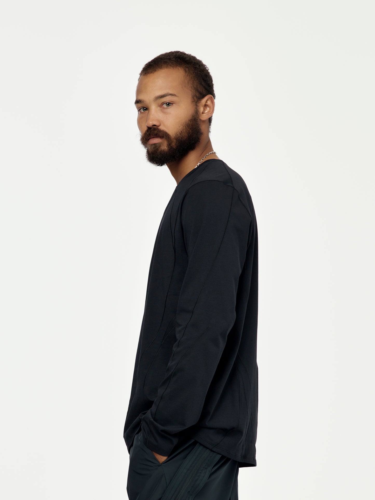7.0 LONG SLEEVE CENTER (BLACK)
