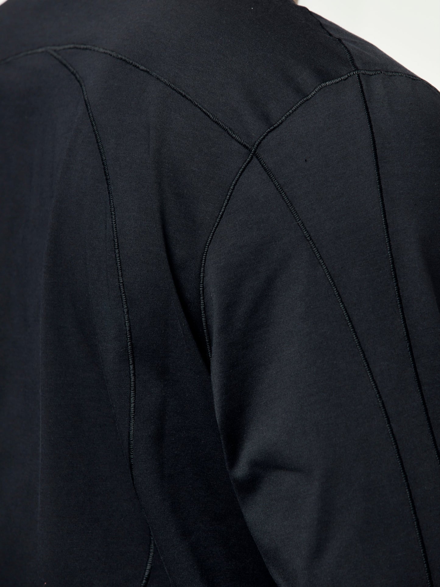 7.0 LONG SLEEVE CENTER (BLACK)