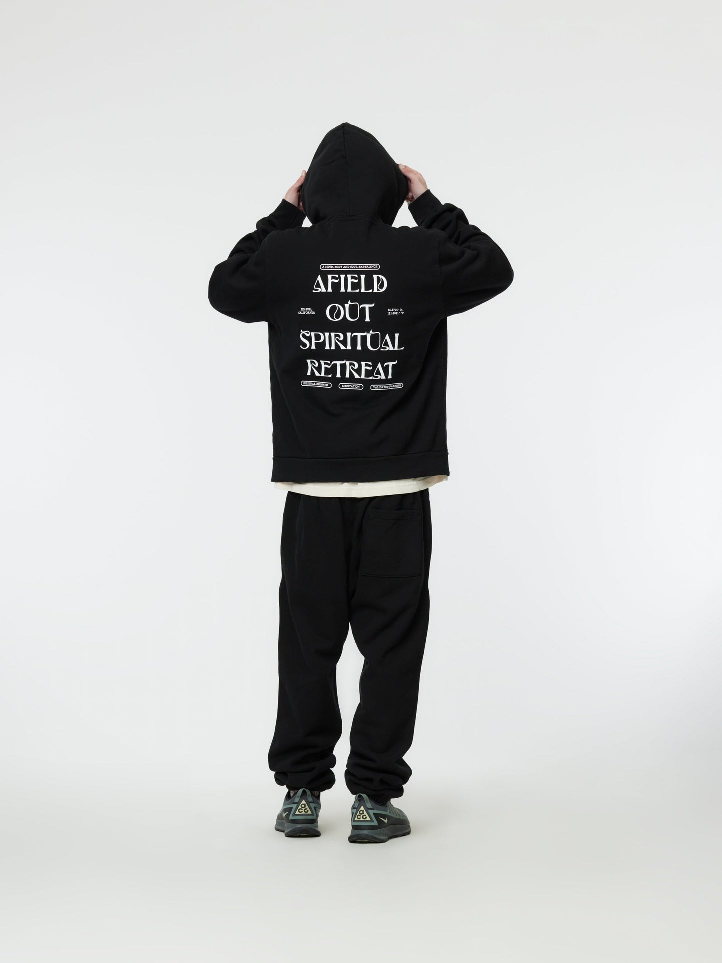 RETREAT HOODIE