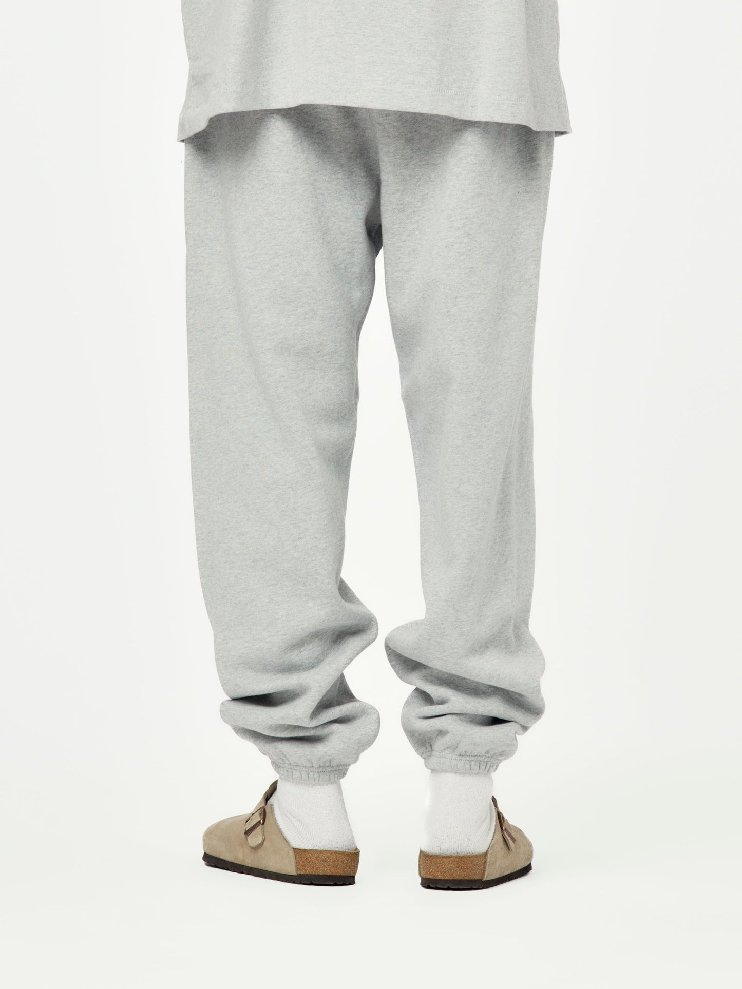 Fleece Essential Sweatpant (Light Heather Grey)