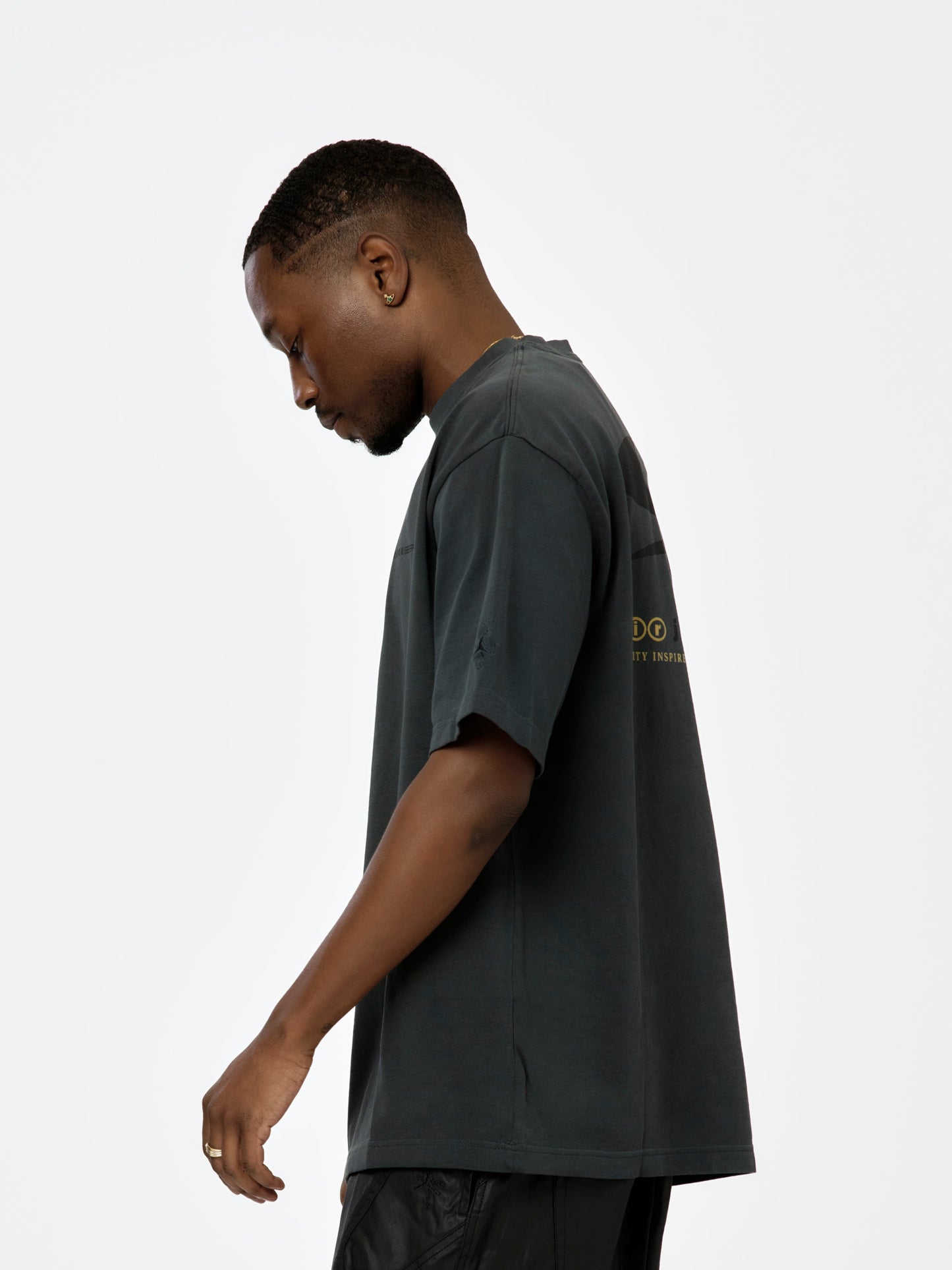 M J TS LOGO TEE (Dk Smoke Grey)