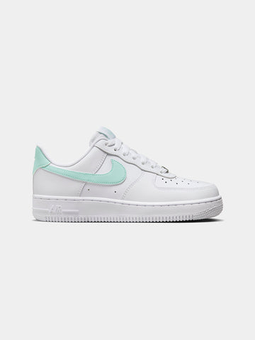 Nike Women's Air Force 1 '07 - White | Jade Ice / 10