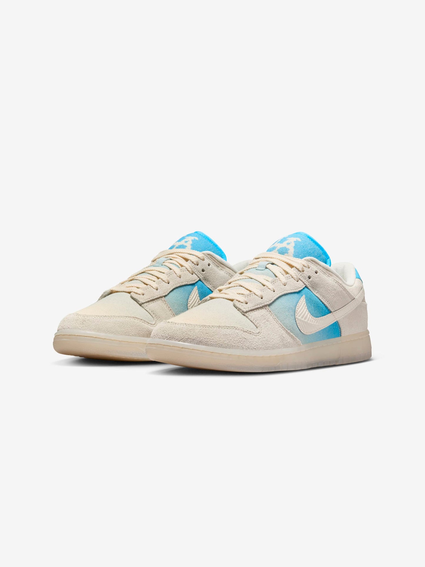 Nike Dunk Low Retro SE (SAIL/PALE IVORY-BALTIC BLUE-GLACIER BLUE)