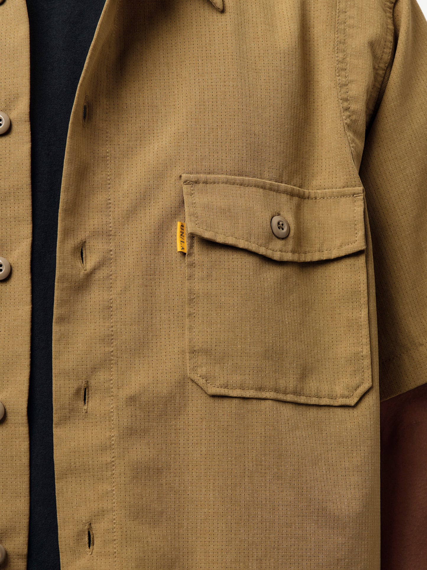 SUNSET SHIRT (KHAKI/ TAN)