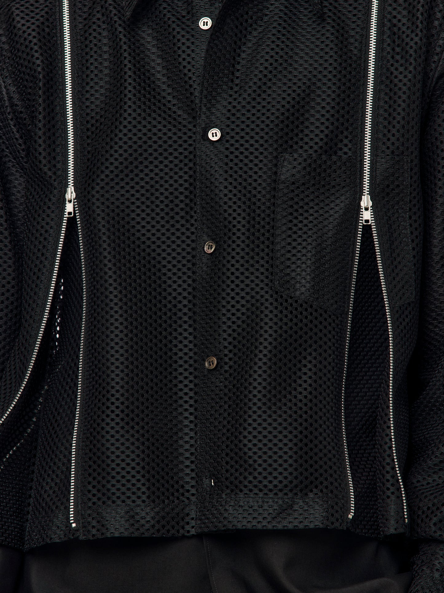 MEN'S ZIPPER MESH OVERLAY SHIRT PQ-B024-S26 (BLACK)