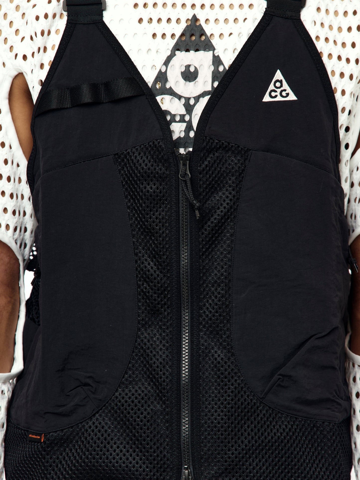 Nike ACG "Dolomiti" Vest (BLACK/SUMMIT WHITE)