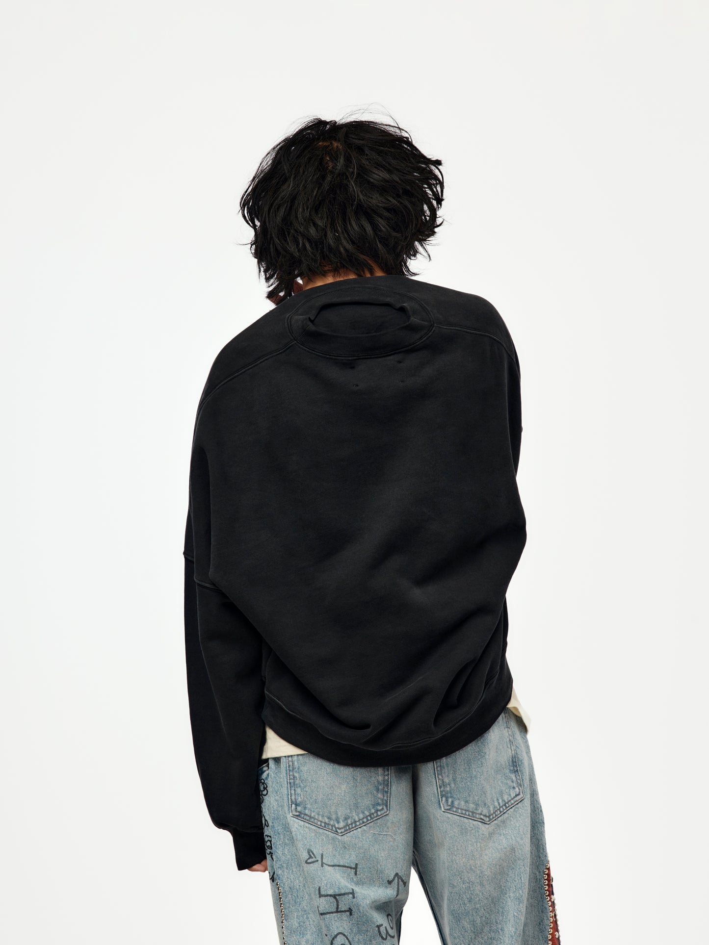 Bone Crewneck (Black)