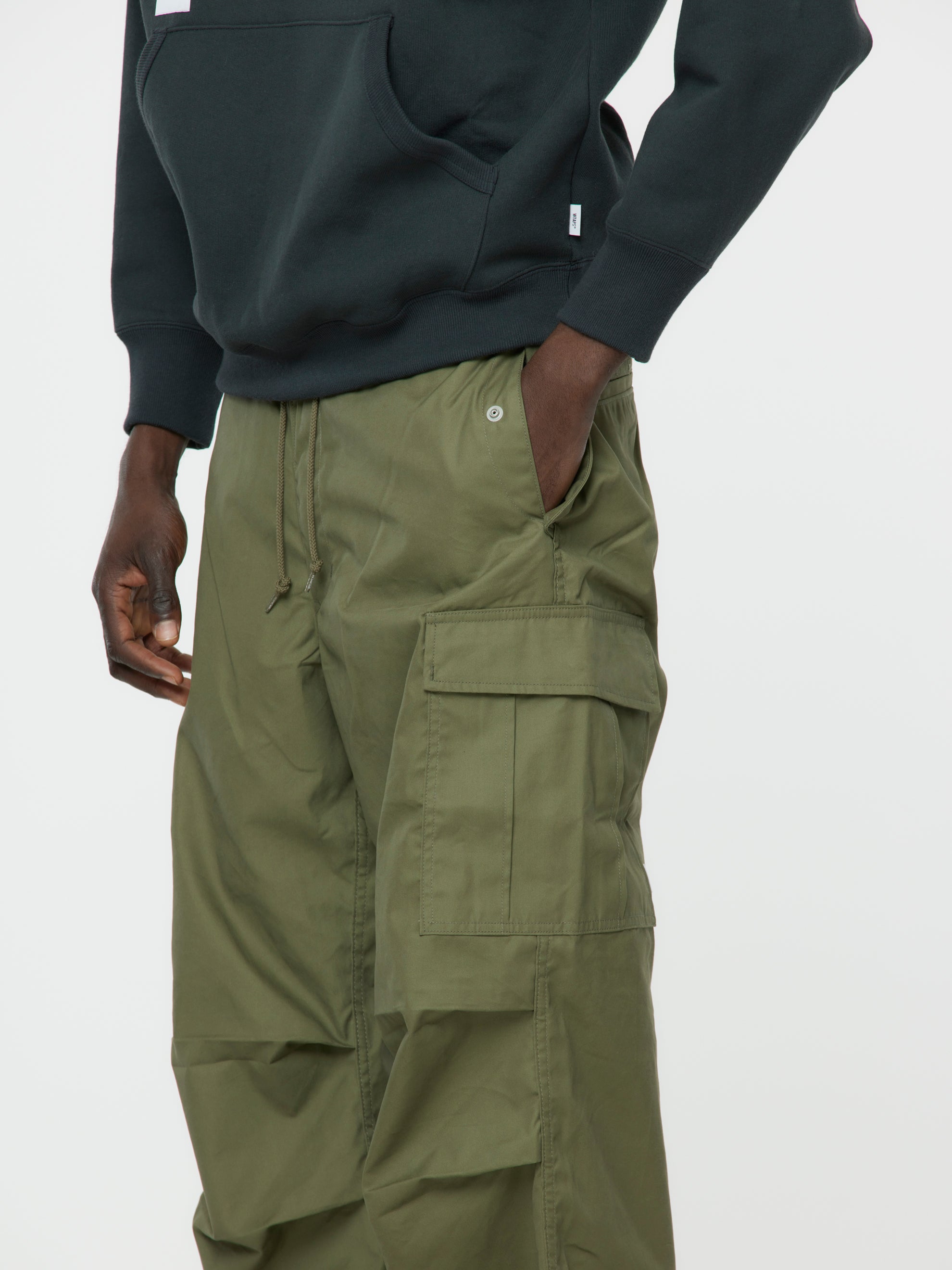 MILT0001 / TROUSERS / NYCO. (Olive Drab)