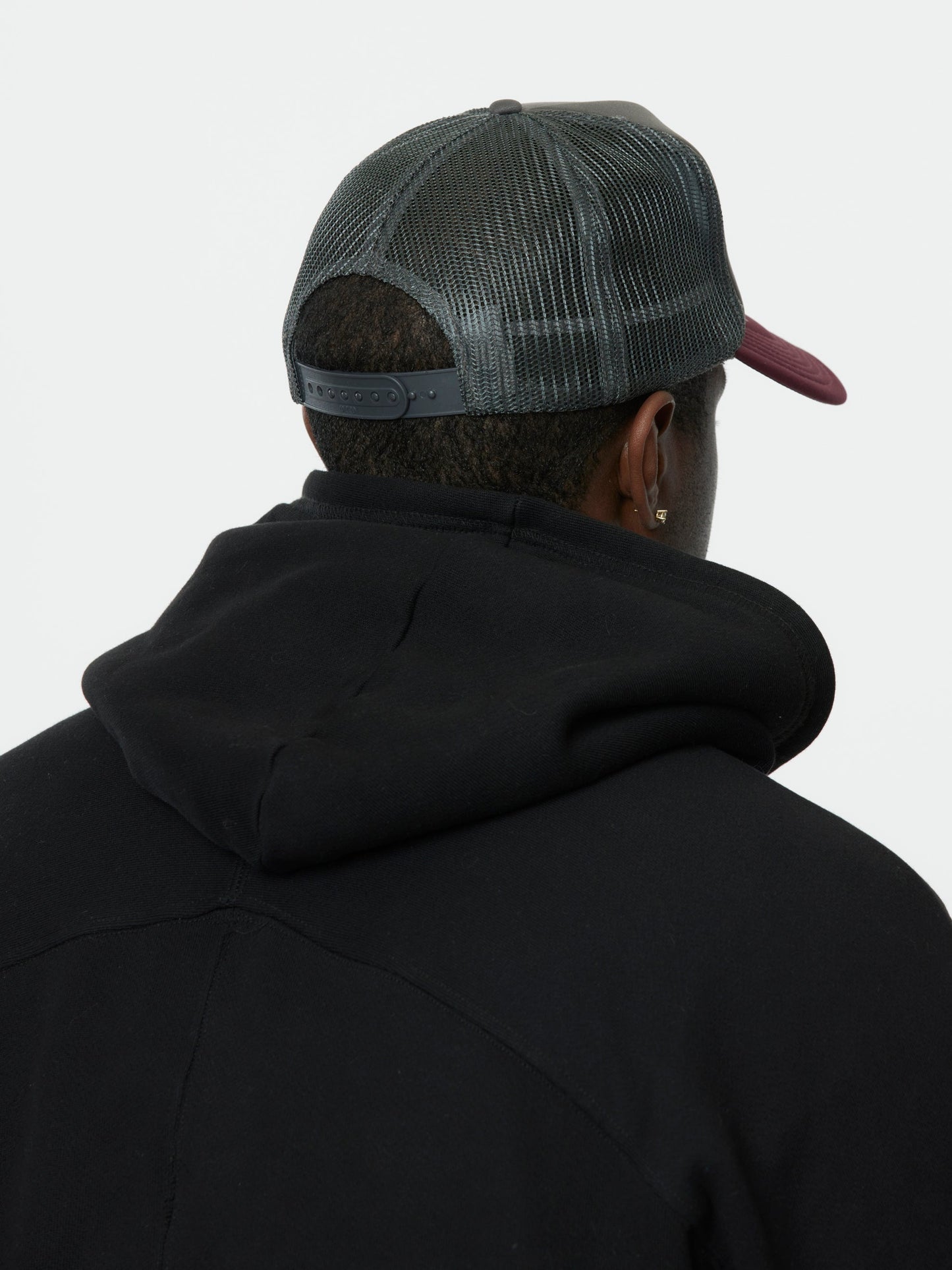 Lucky Battery Bird Trucker Crew (Charcoal/Burgandy)