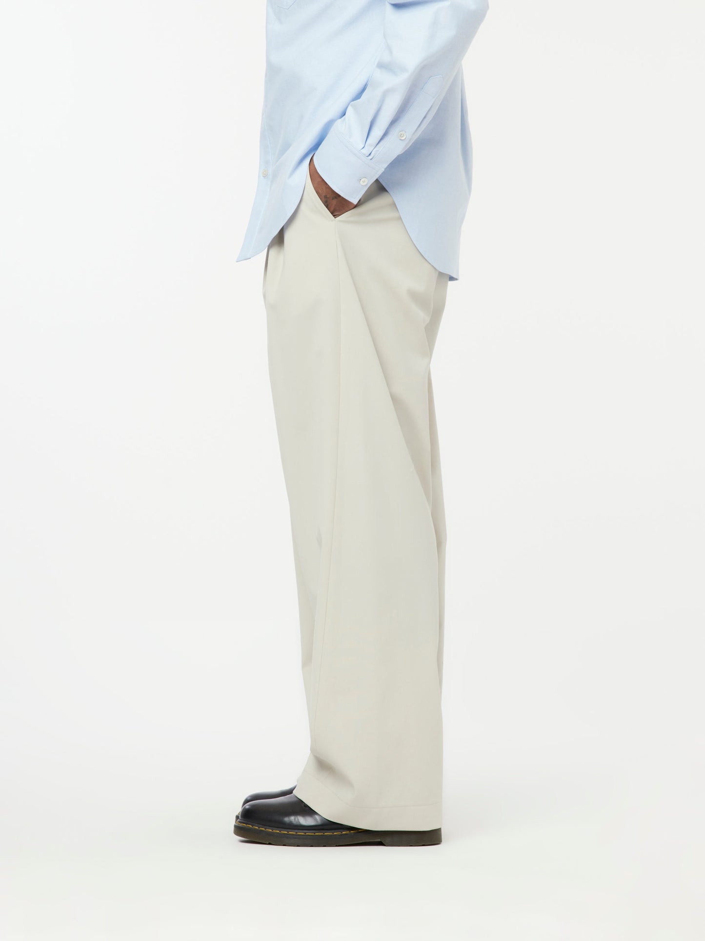 Pleated Shift Trousers (Ecru)