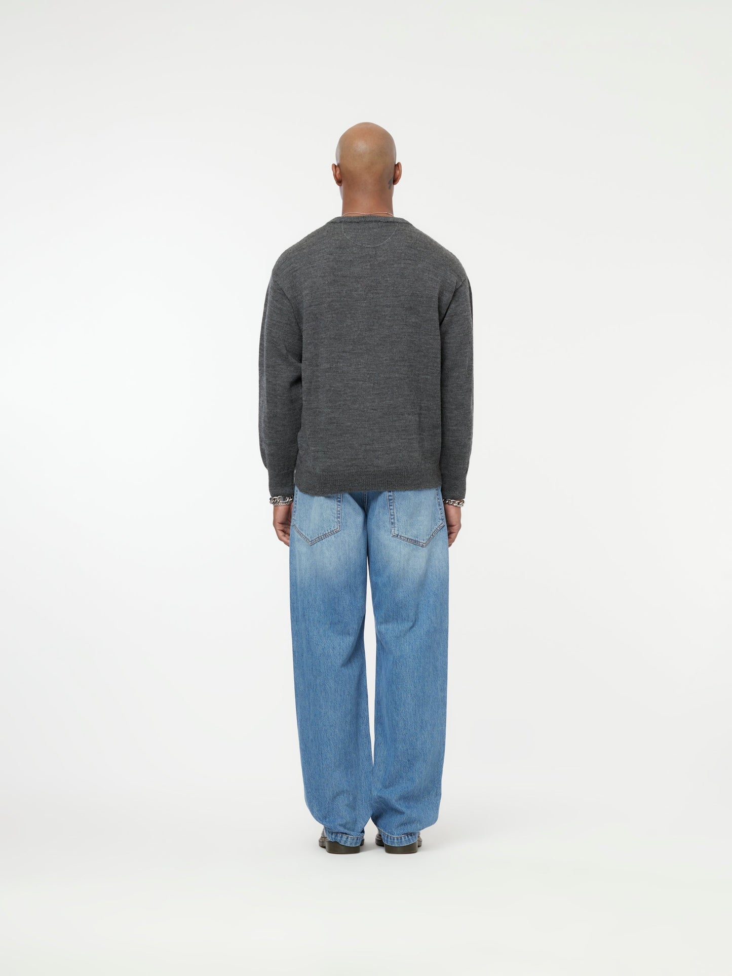 Field V-Neck Sweater (Dark Grey)