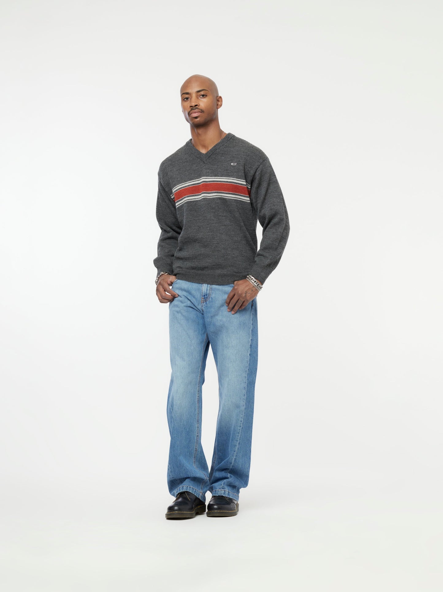 Field V-Neck Sweater (Dark Grey)