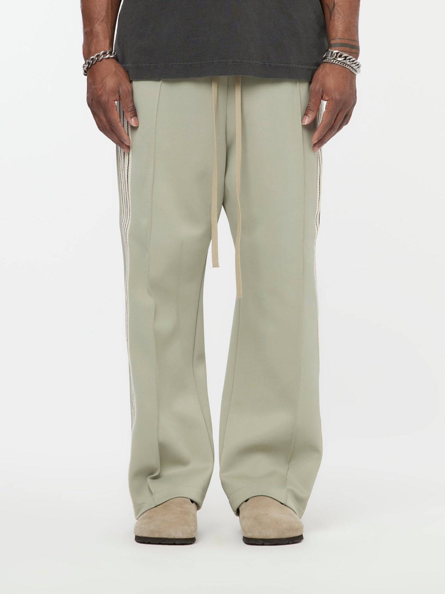 Pintuck and Stripe Relaxed Sweatpant (Paris Sky)