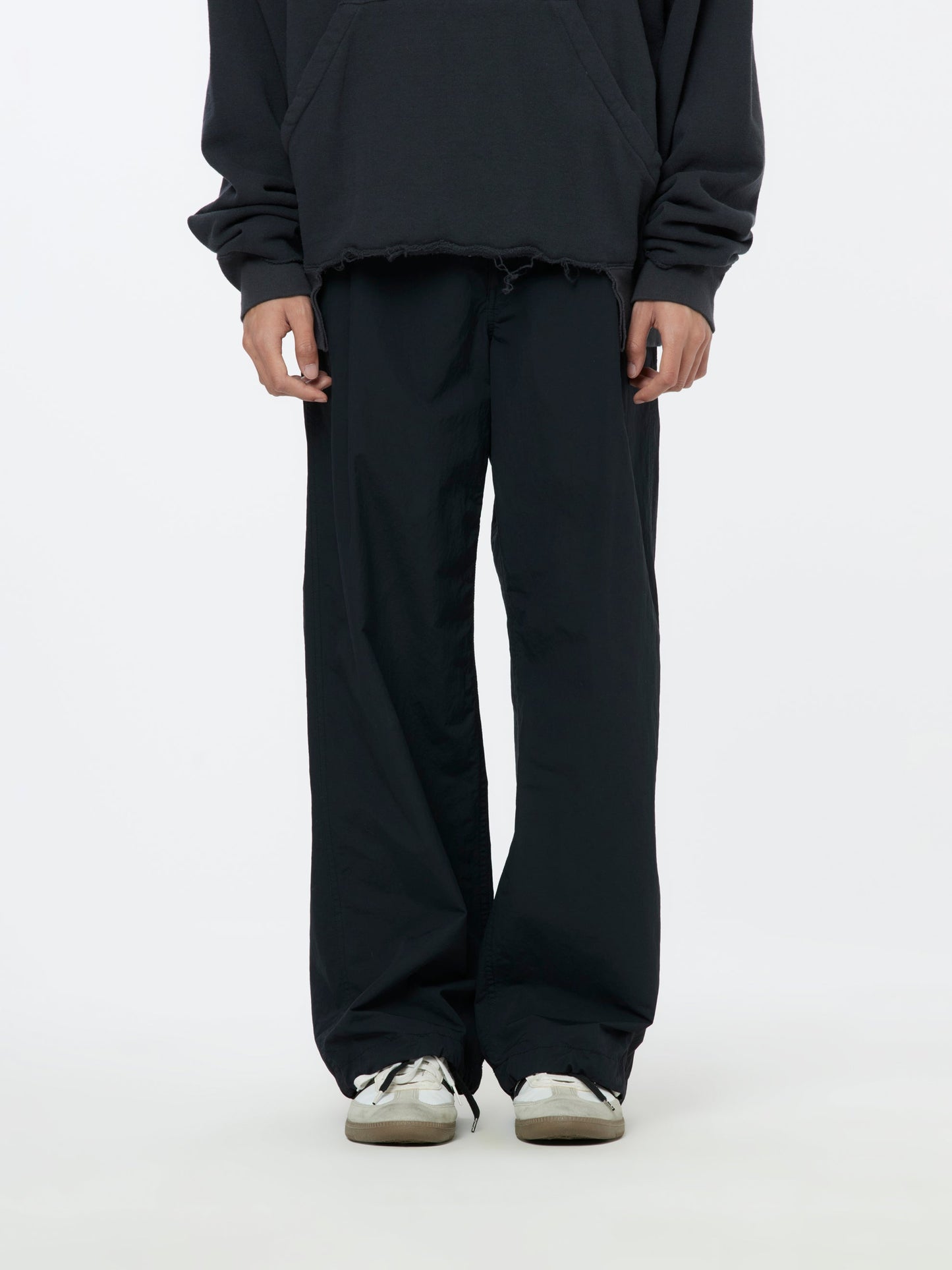 Nylon Woven Trousers (Black)