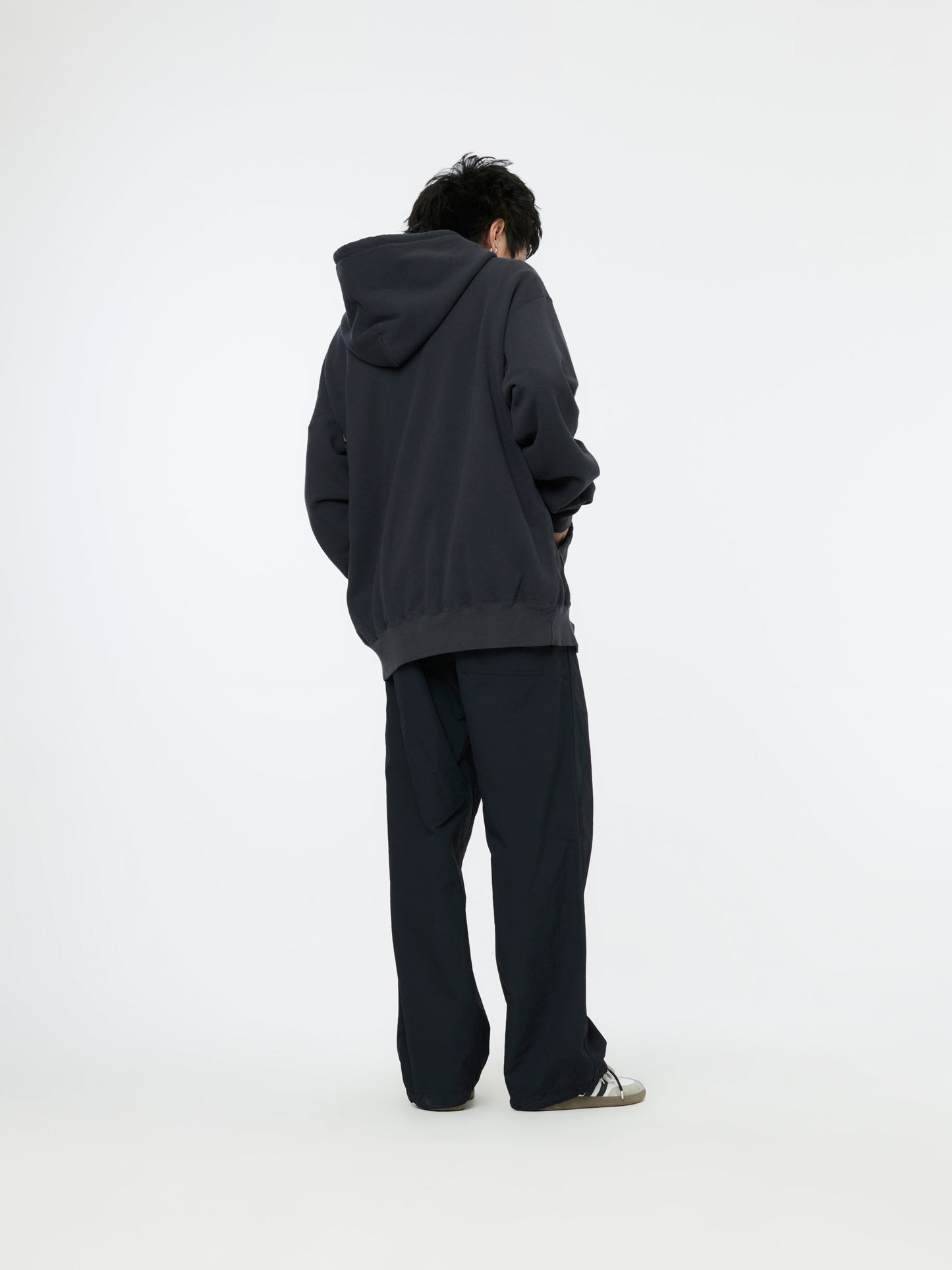 Kangaroo Pocket Hoodie (Black)