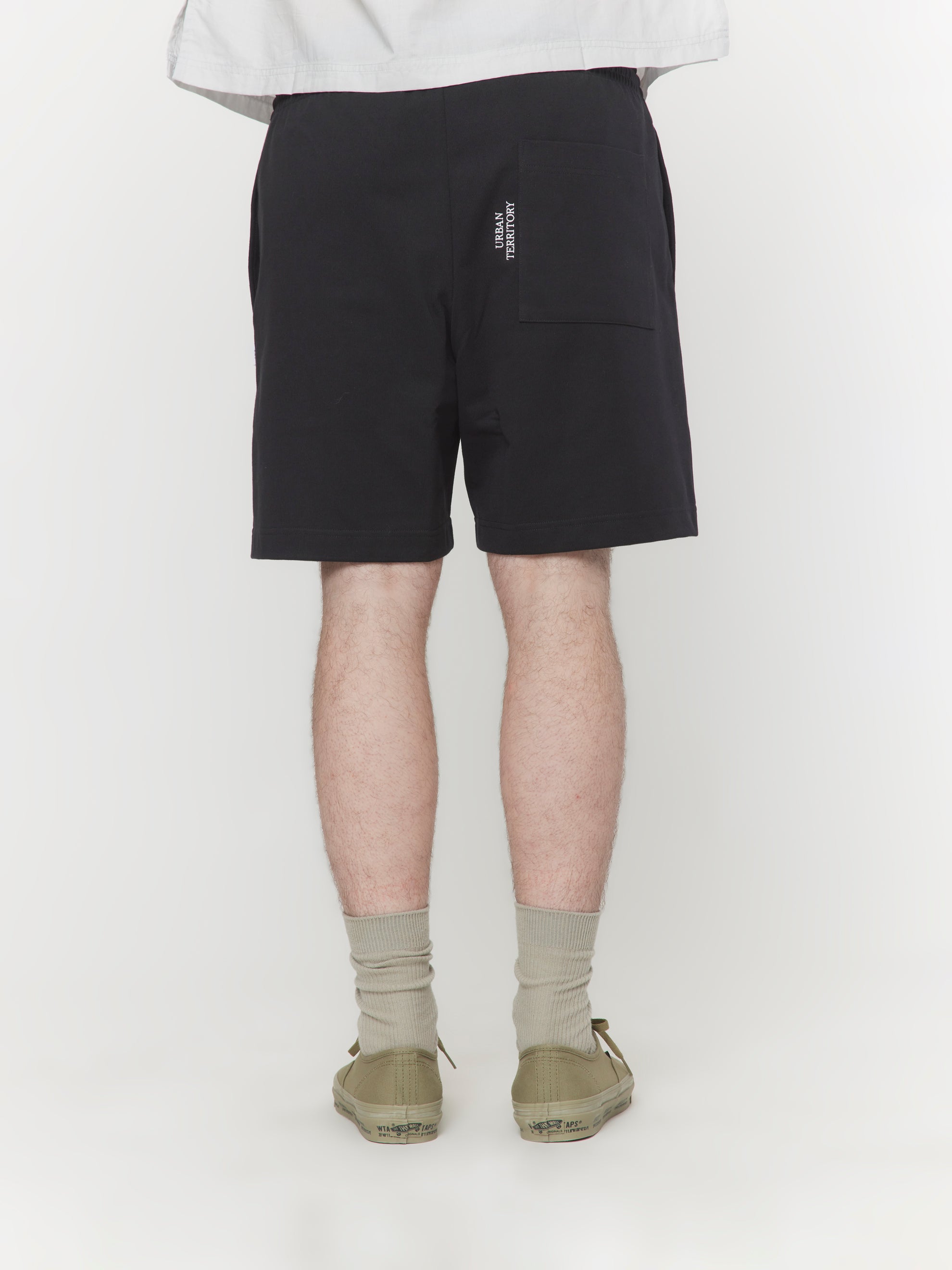 CUT & SEWN 18