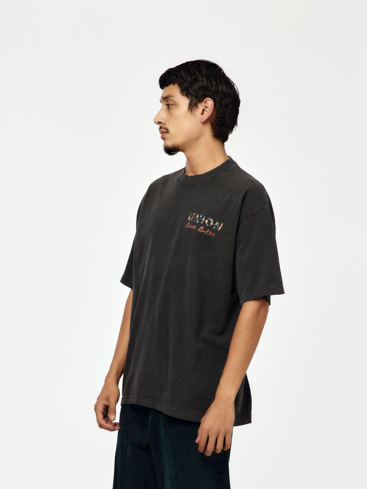 UN BISA PORTRAIT TEE (VINTAGE BLACK)