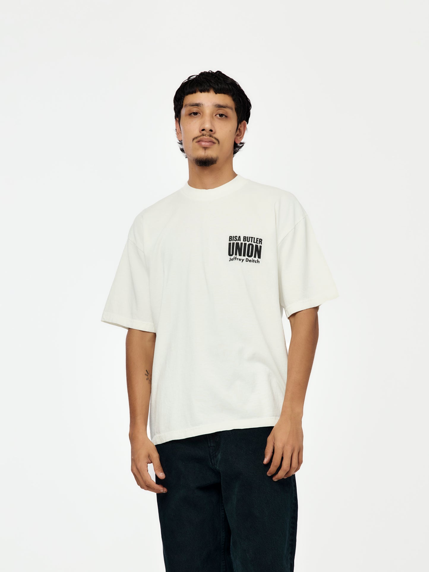 BISA FRONT TEE (OFF WHITE)