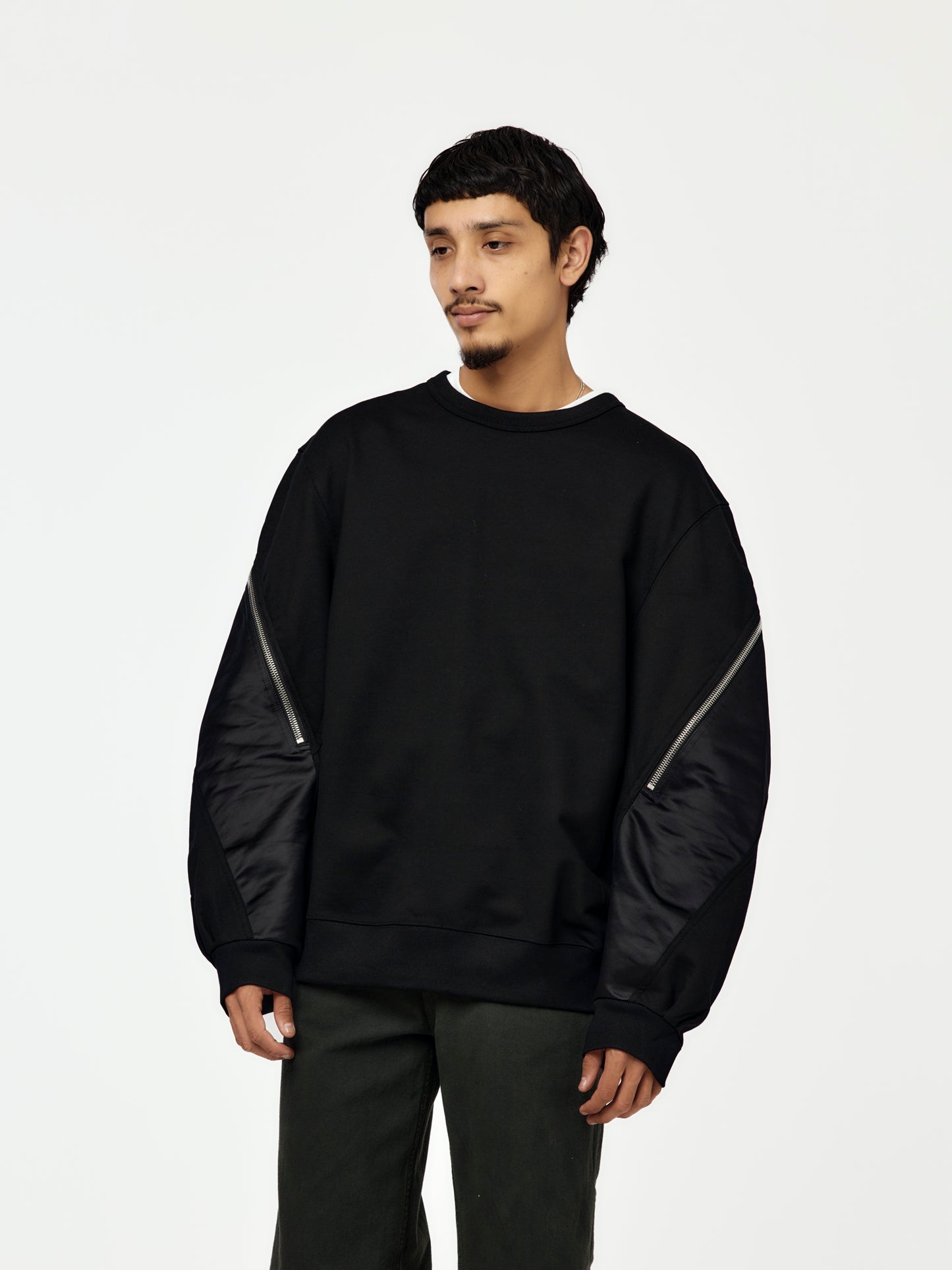 Hando 2611 M.K. Sweater (Black)
