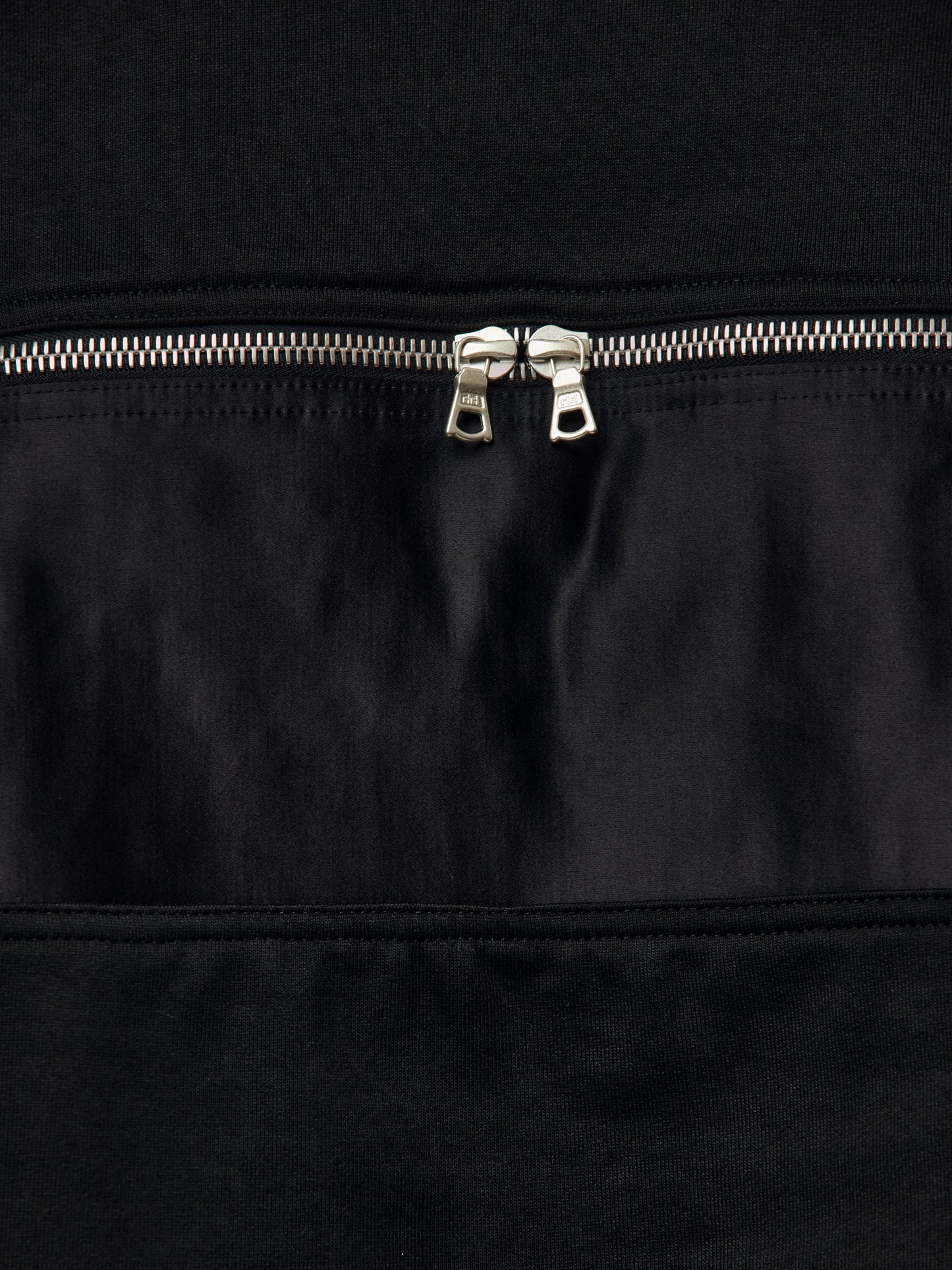 Hando 2611 M.K. Sweater (Black)