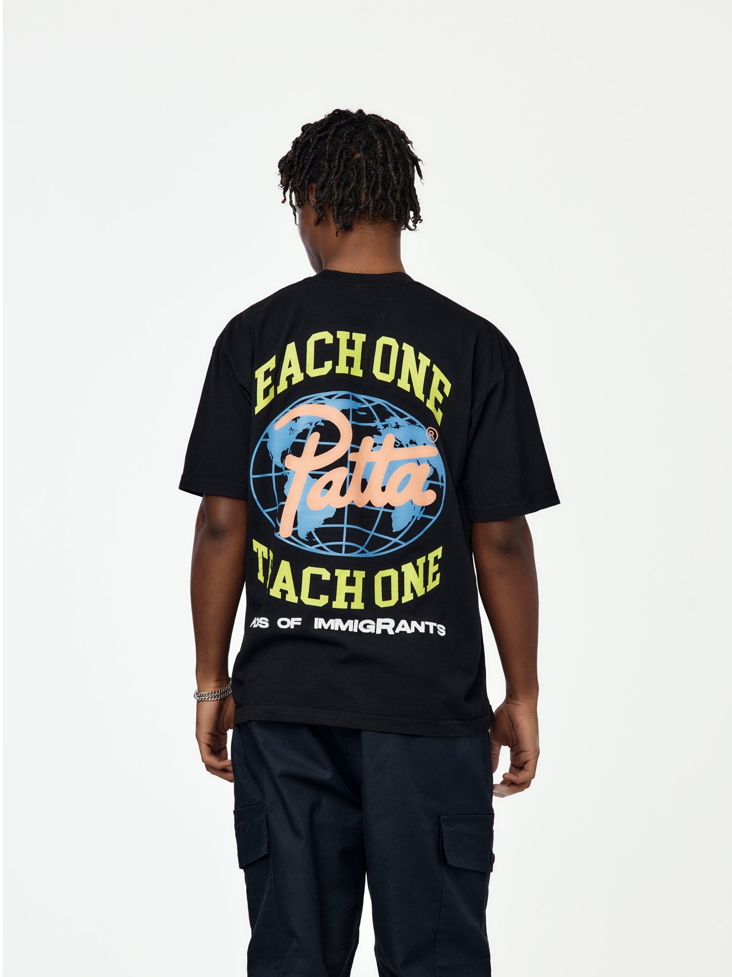KOI EACH ONE TEE