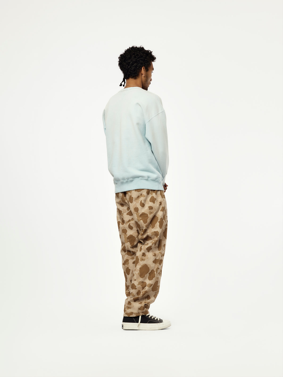 Weathered Double V Sweatshirt (Light Blue)