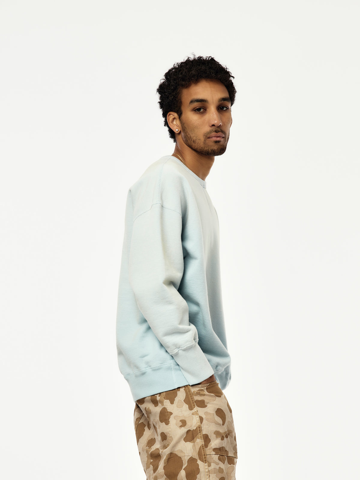 Weathered Double V Sweatshirt (Light Blue)