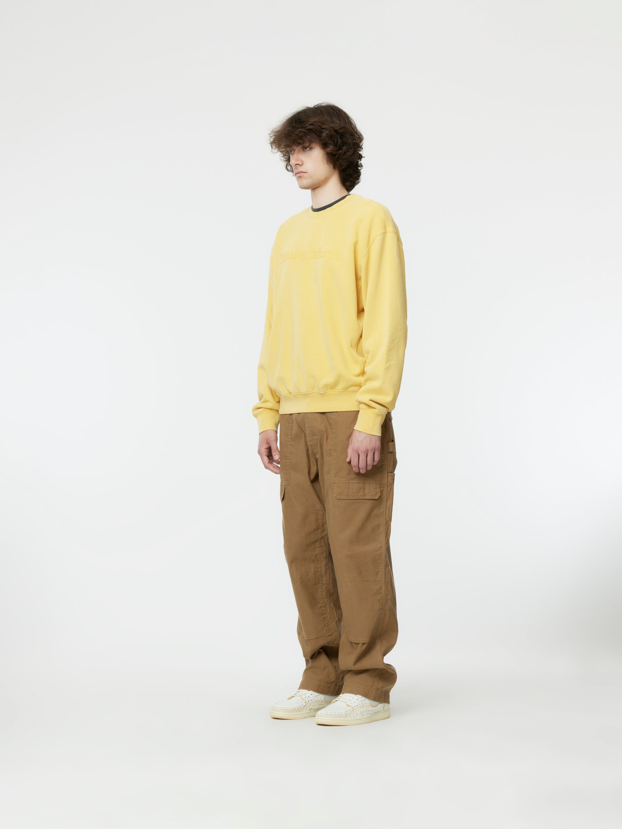 THINKING DIFFERENT CREWNECK