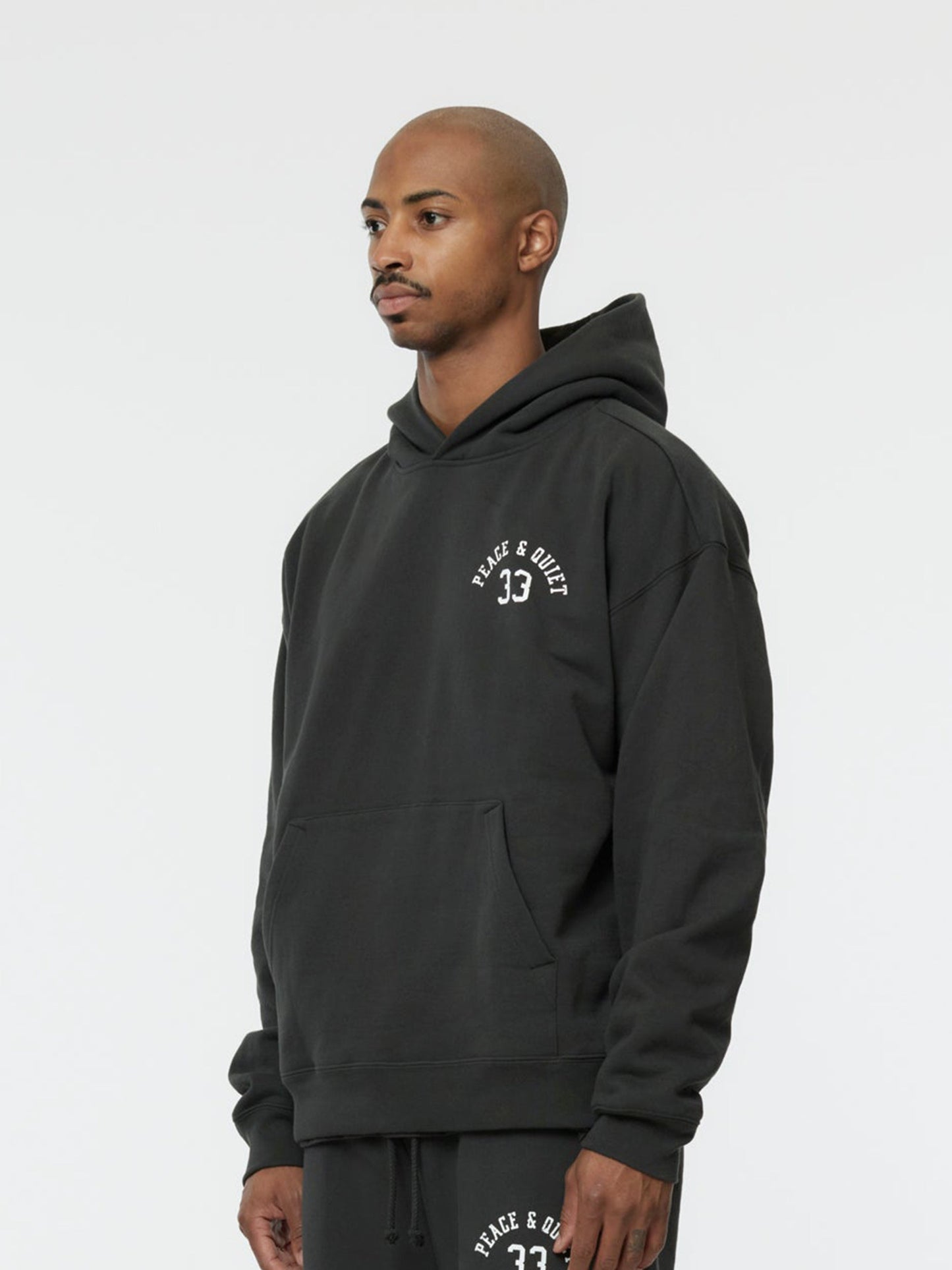 THIRTY THREE HOODIE