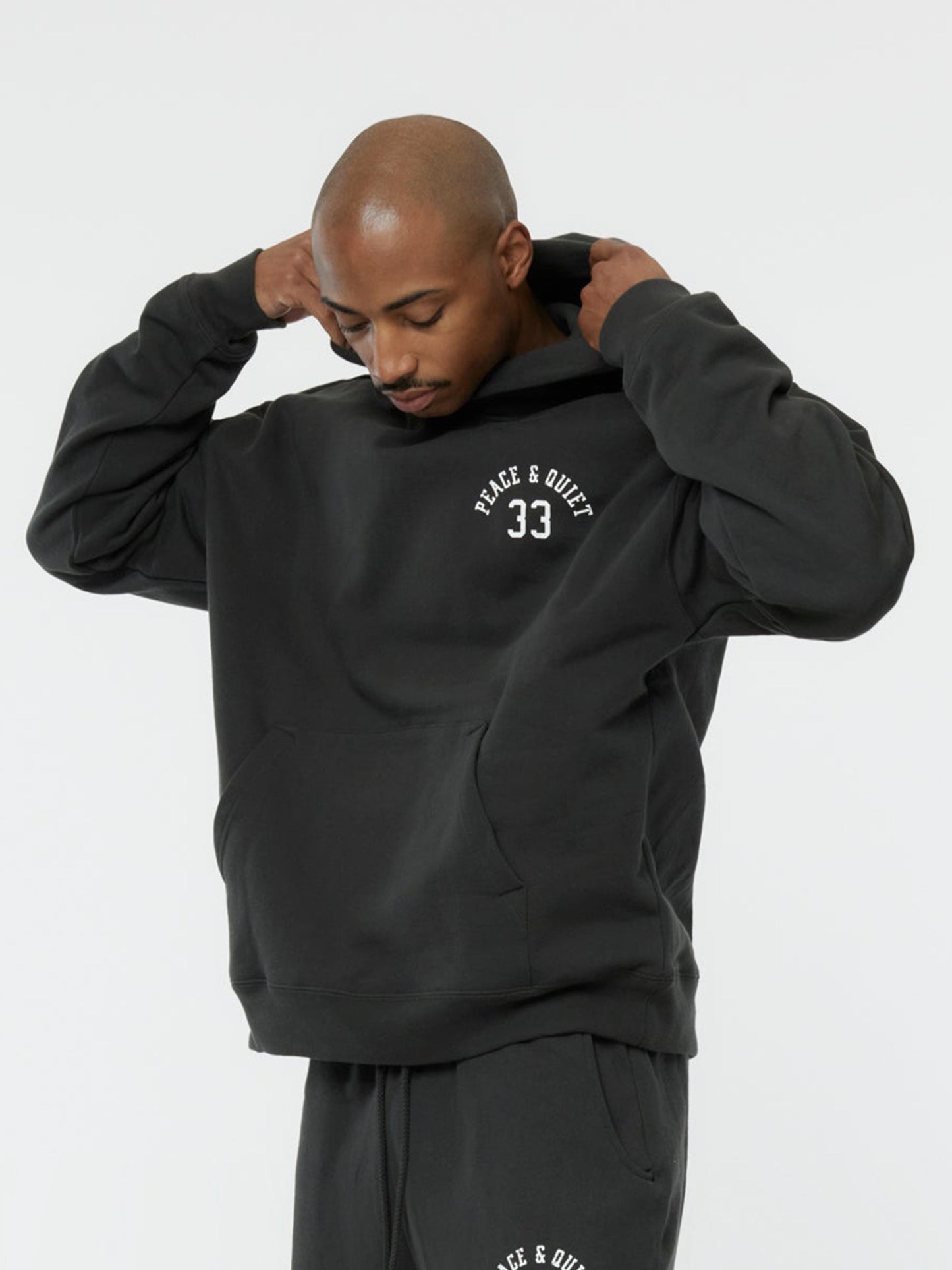 THIRTY THREE HOODIE