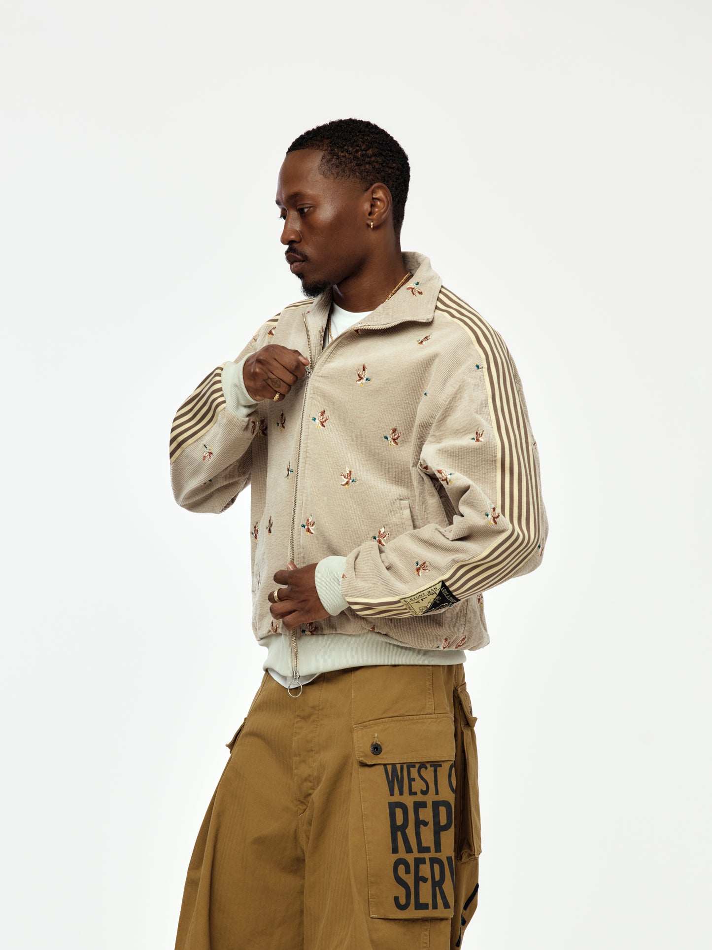 11W Stretch Corduroy DUCK Embroidery Track JKT (Banner Stripe)