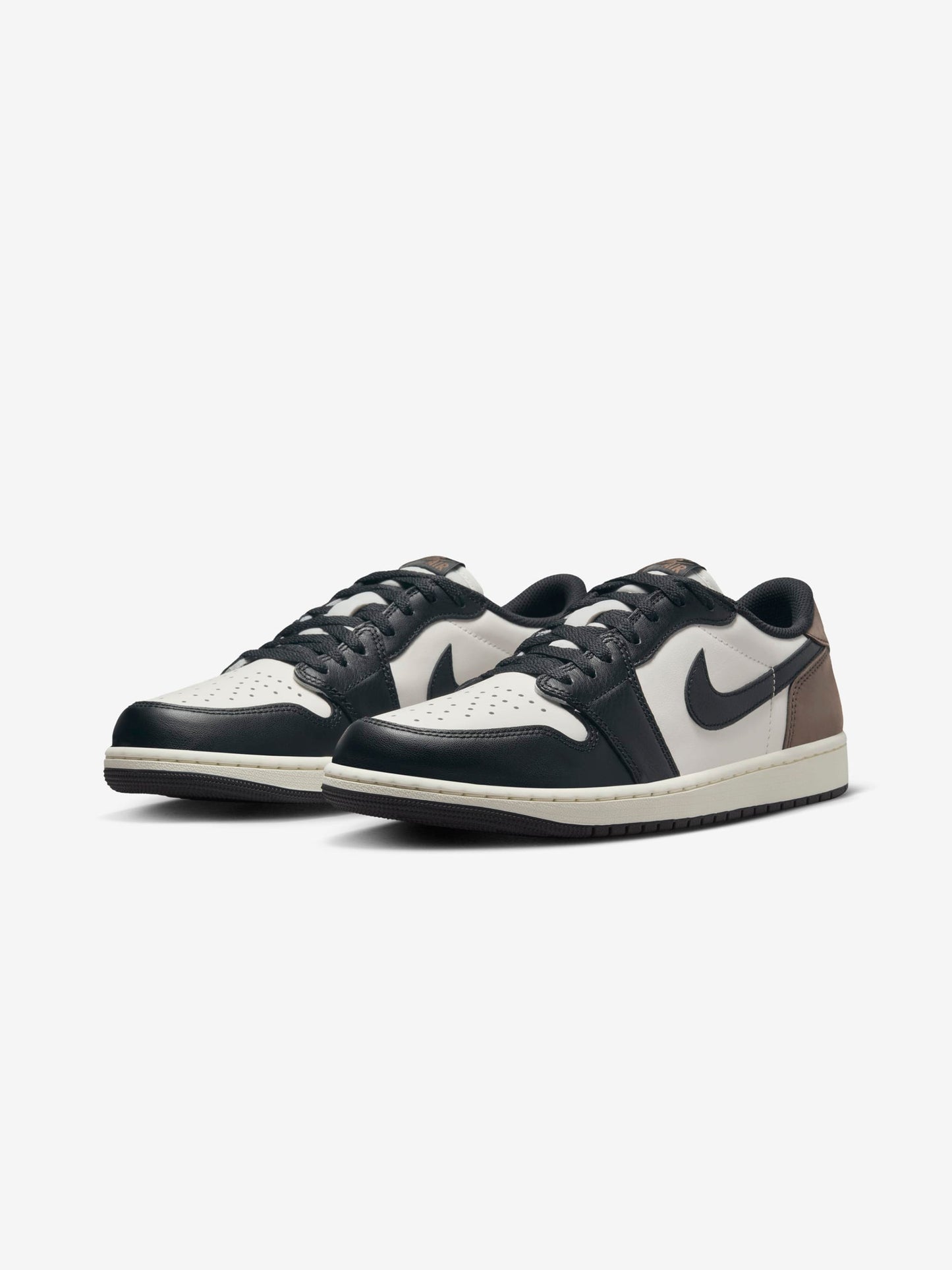 Air Jordan 1 Low OG (SAIL/BLACK-DARK MOCHA)