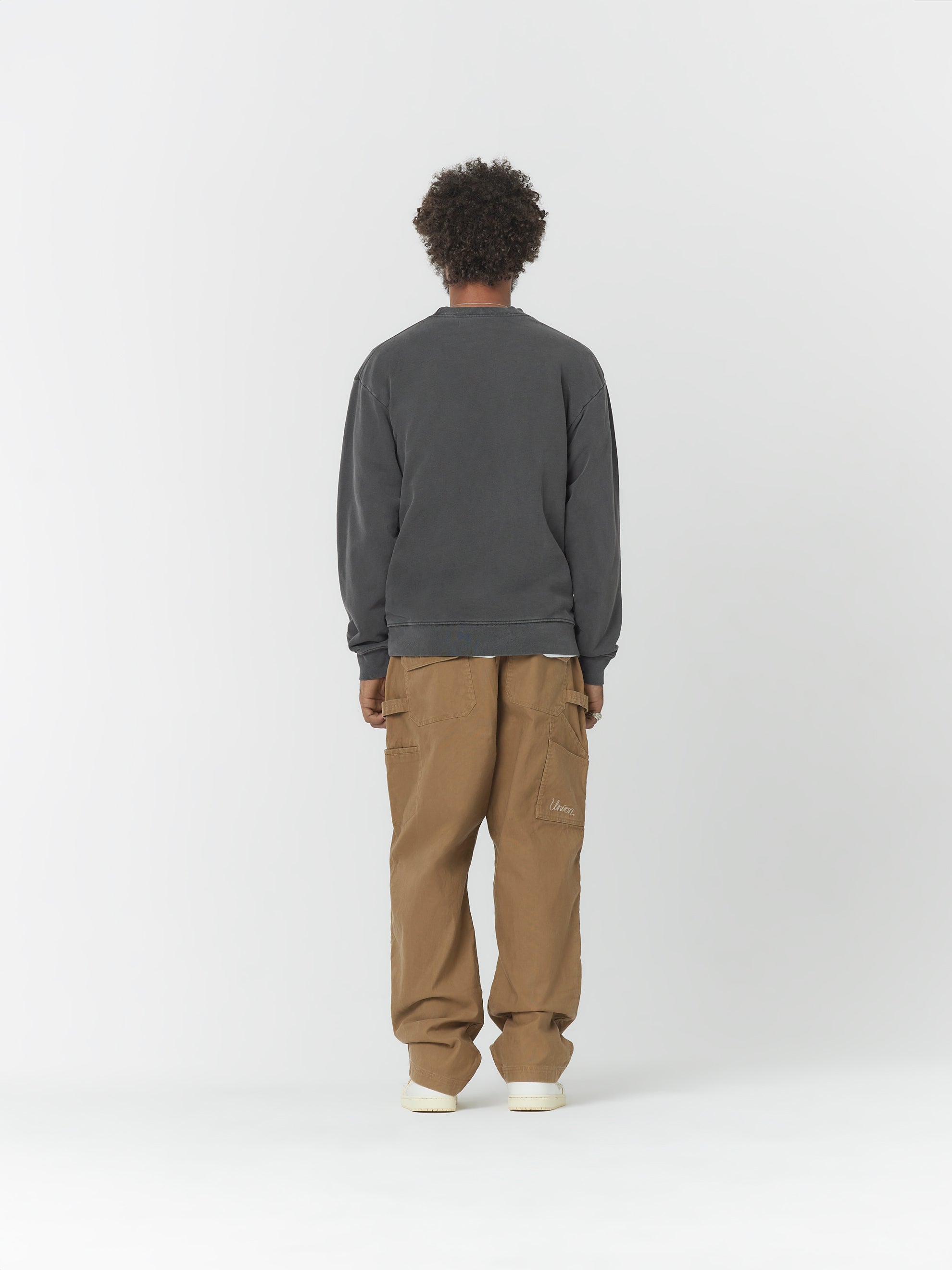 Strike Crewneck Fleece (Vintage Black)