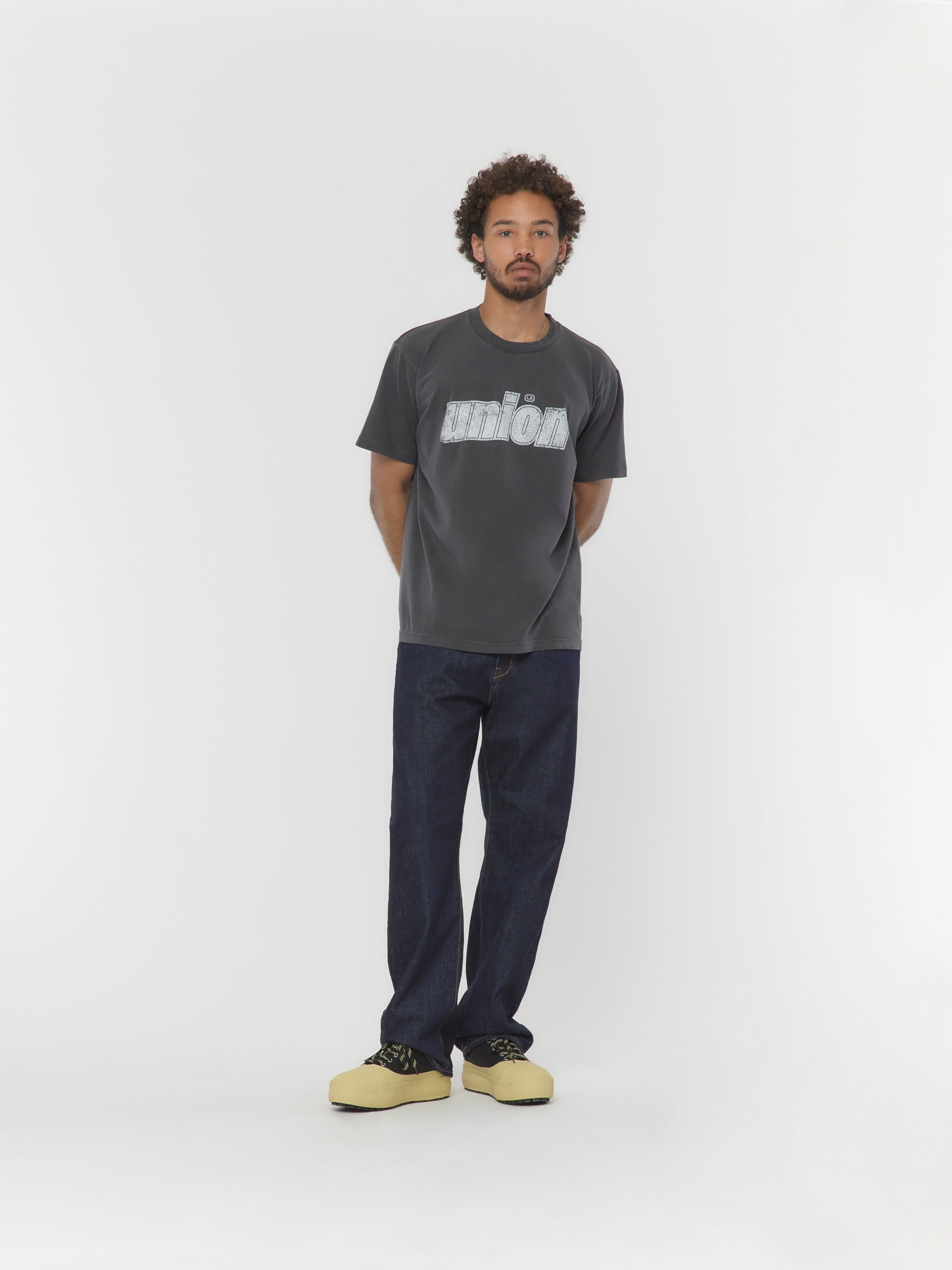Italic Tee (Vintage Black)