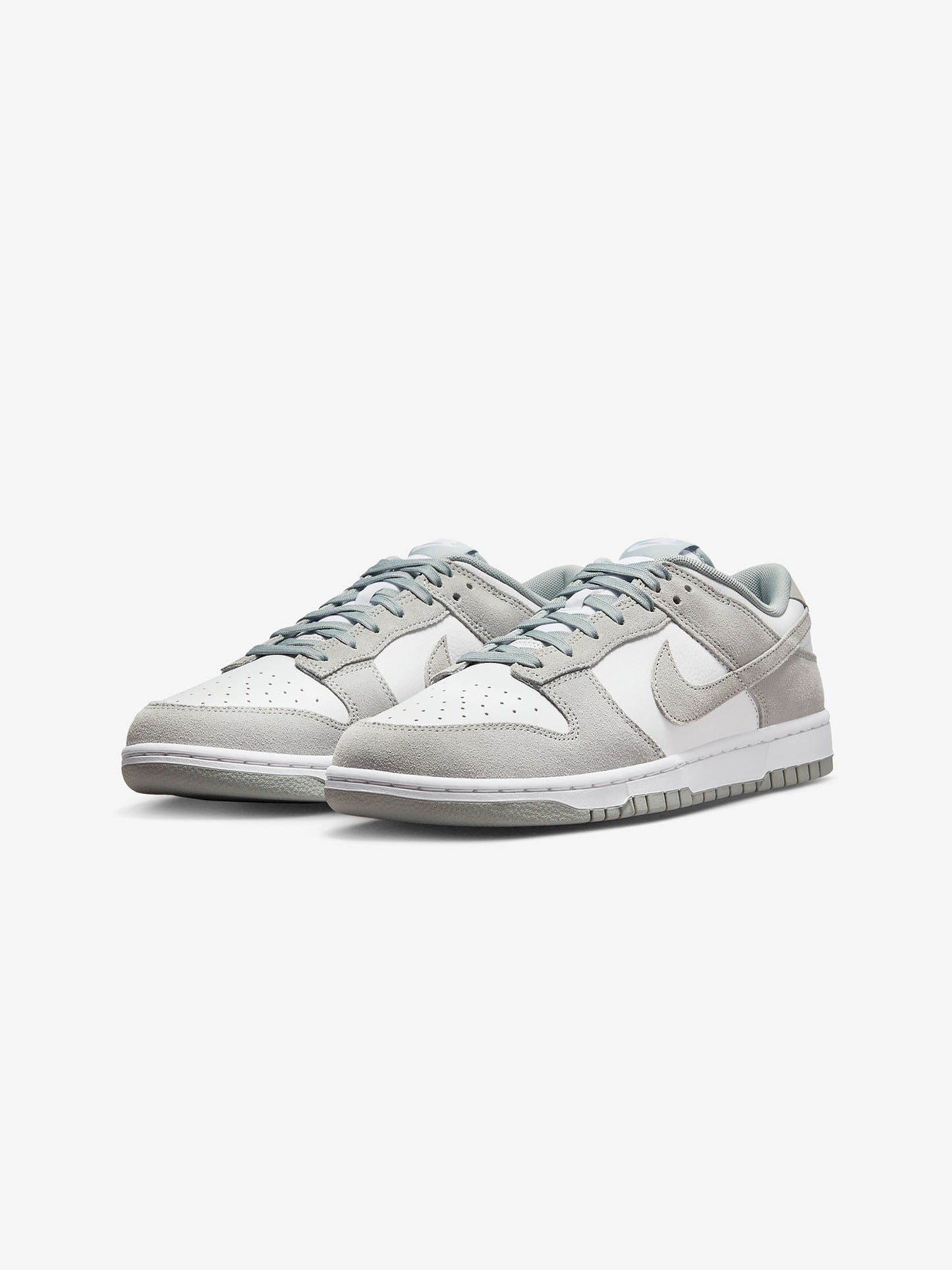 Nike Dunk Low Retro SE (White/Light Pumice)