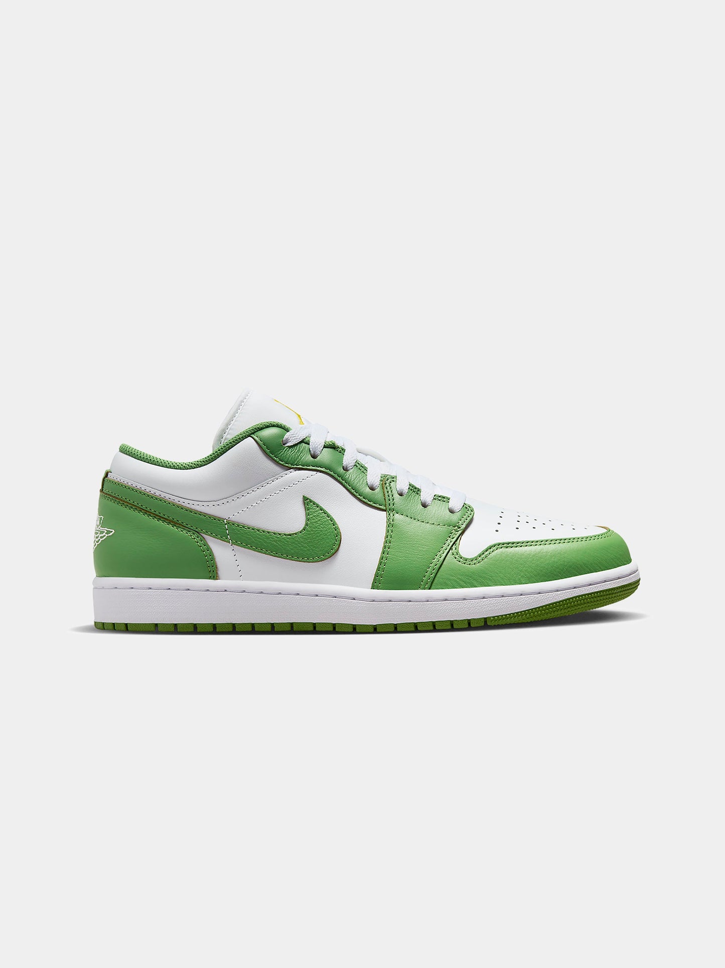 AIR JORDAN 1 LOW SE  (WHITE/CHLOROPHYLL-LIGHTENING)